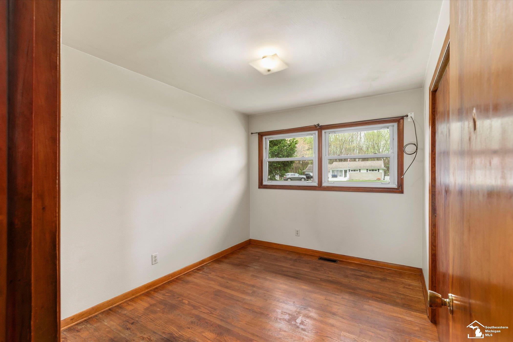 8898 Woodside Drive, Temperance, MI, 48182