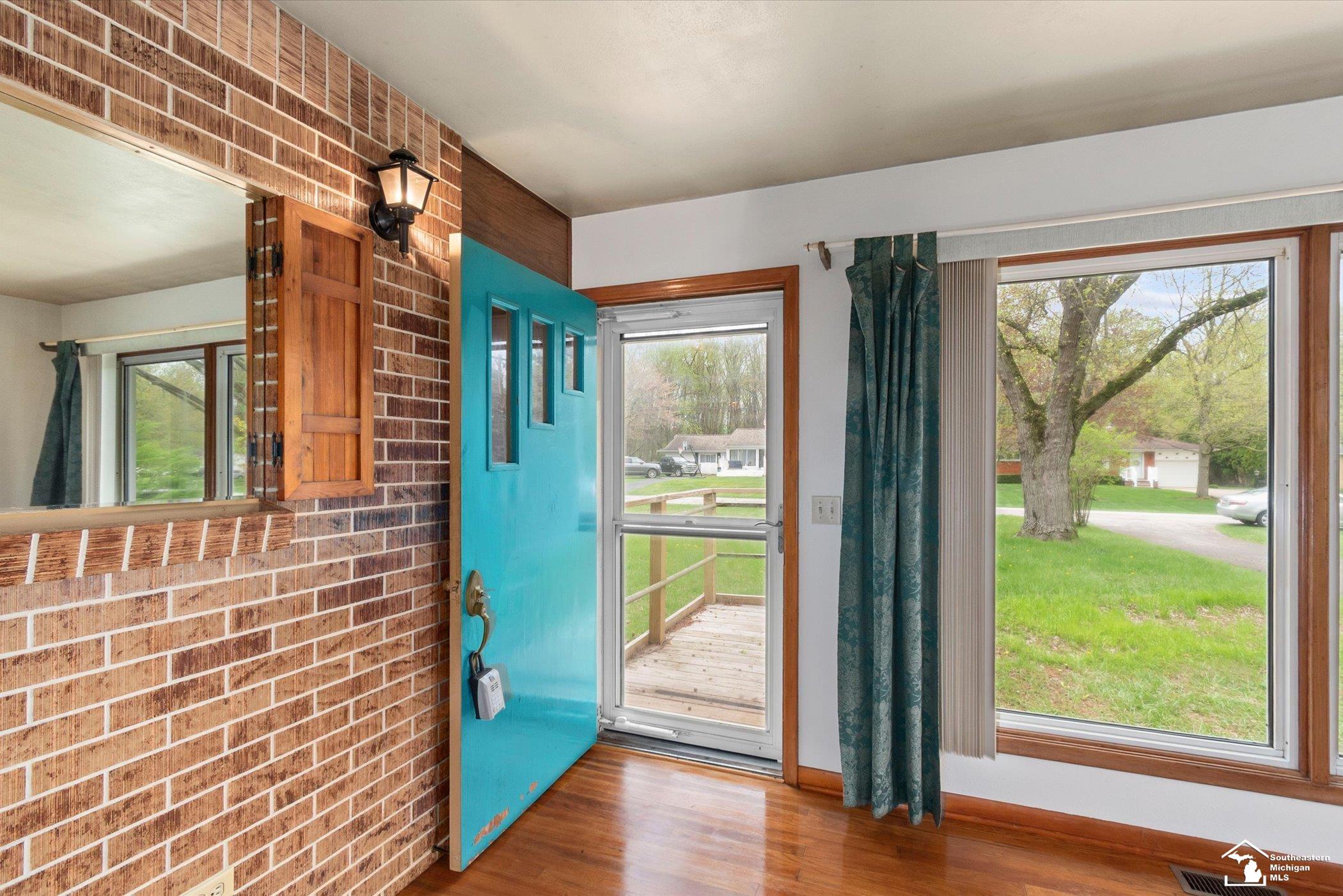 8898 Woodside Drive, Temperance, MI, 48182