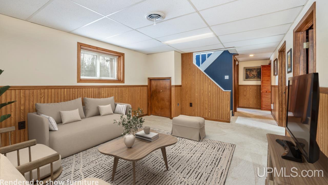 W8636 Lynch Road, Iron Mountain, MI, 49801