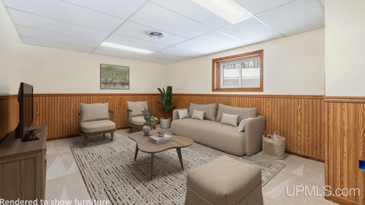 W8636 Lynch Road, Iron Mountain, MI, 49801