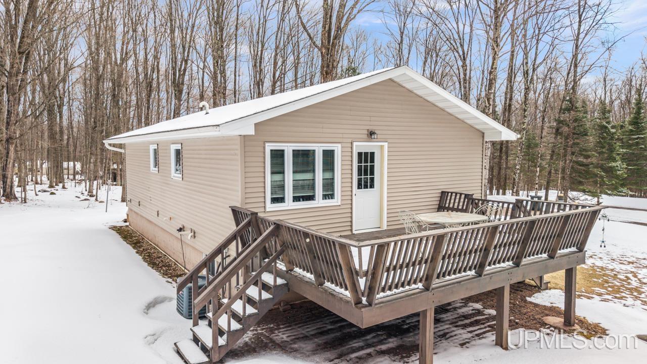 W8636 Lynch Road, Iron Mountain, MI, 49801