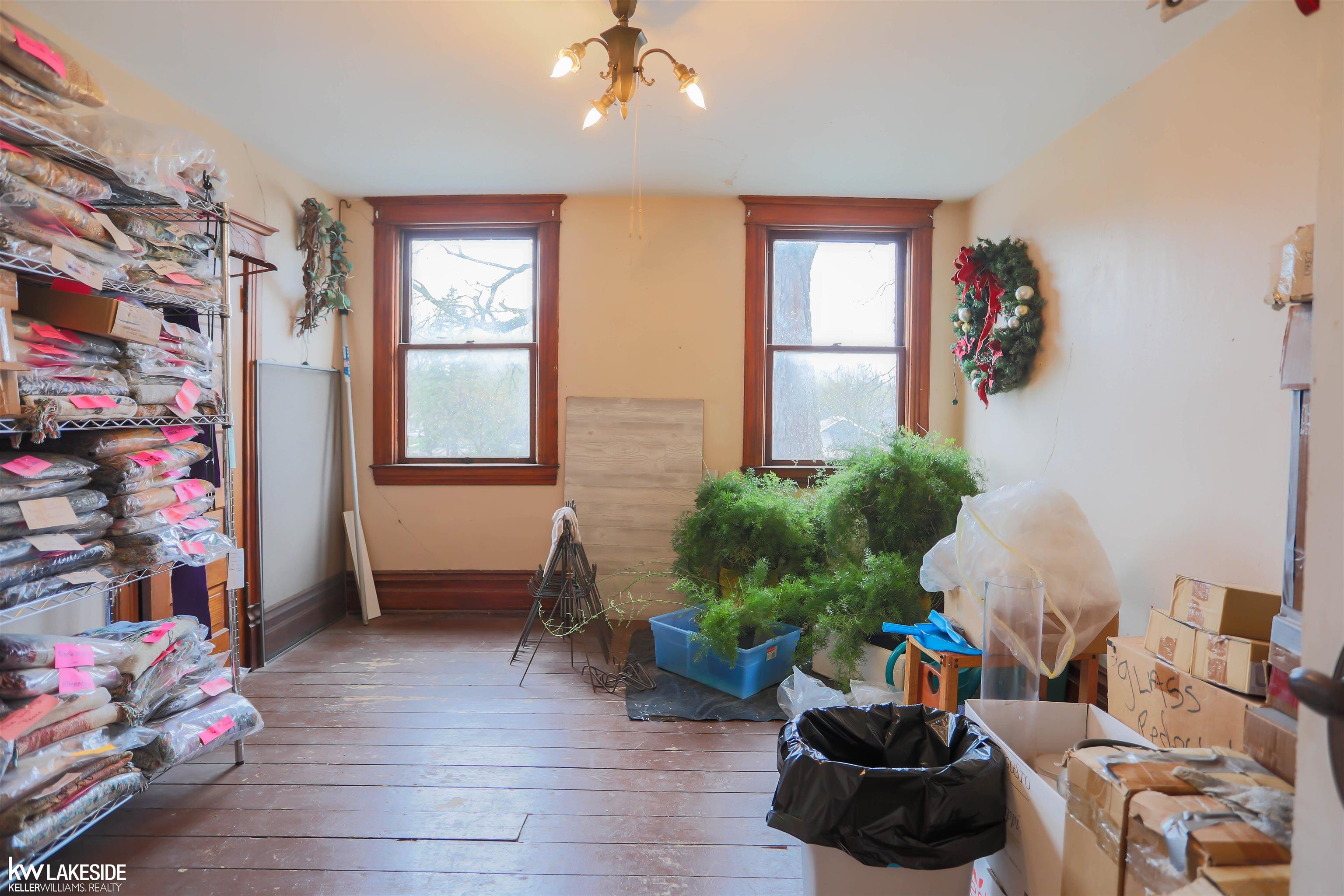 305 S Main Street, Romeo, MI, 48065
