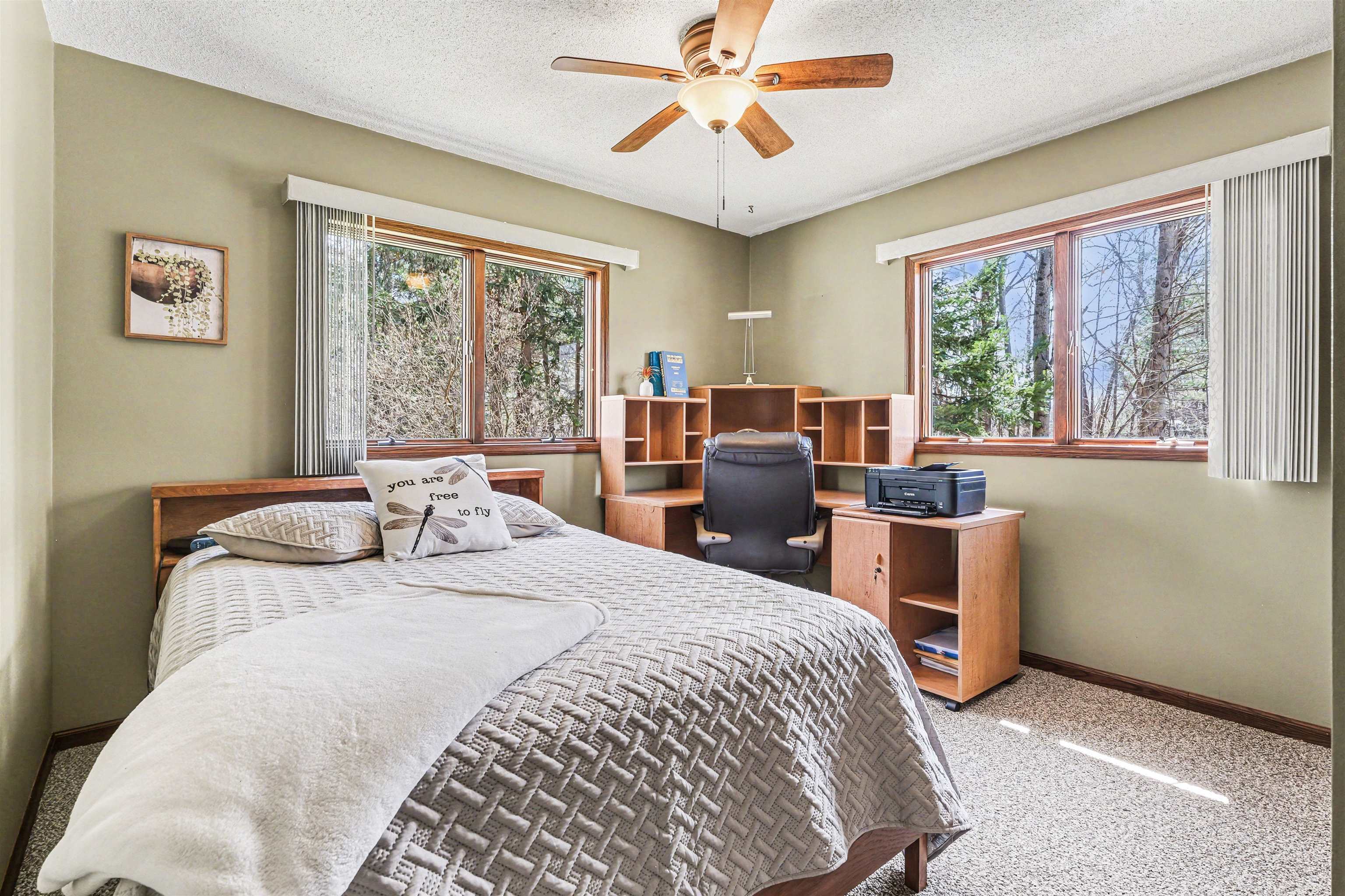 1754 W Chippewa River Road, Midland, MI, 48640-9190