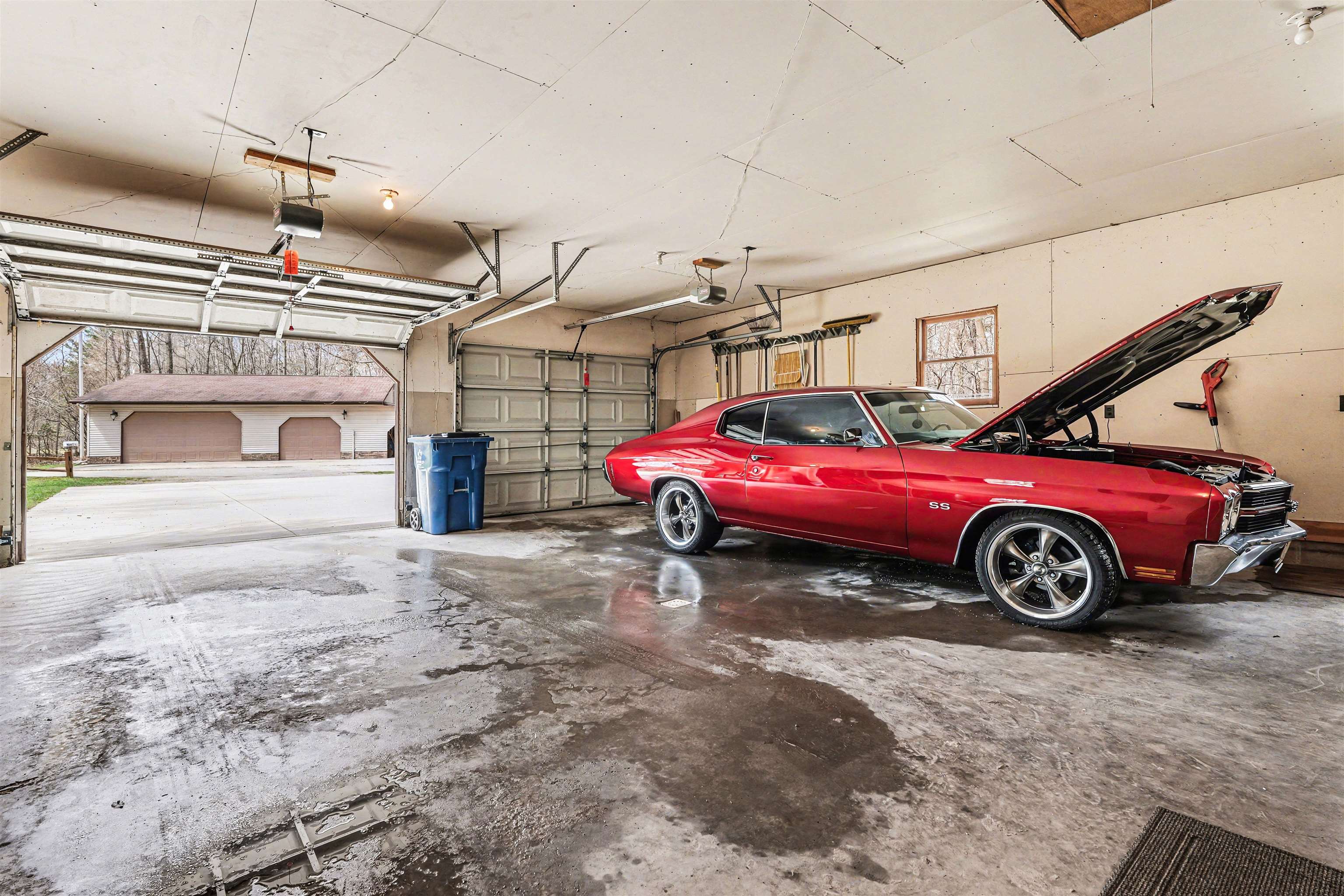 1754 W Chippewa River Road, Midland, MI, 48640-9190