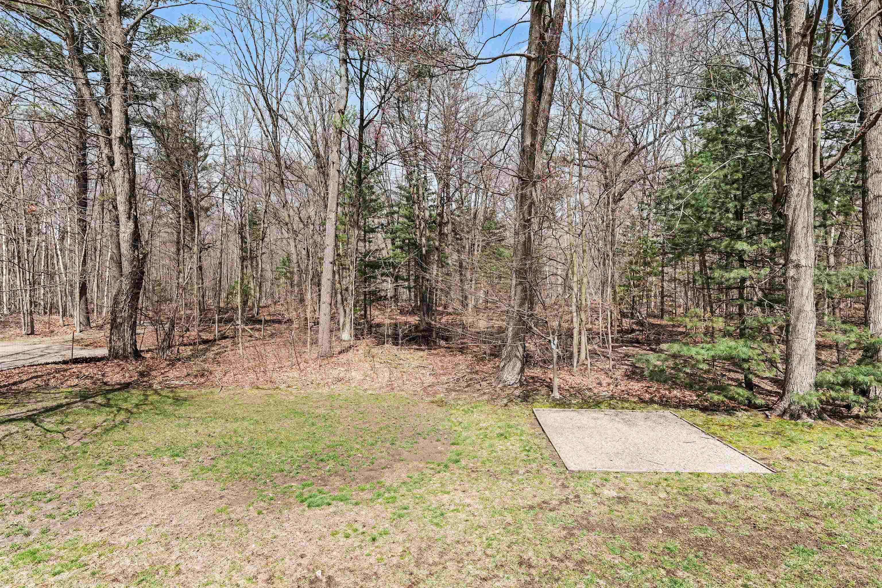 1754 W Chippewa River Road, Midland, MI, 48640-9190