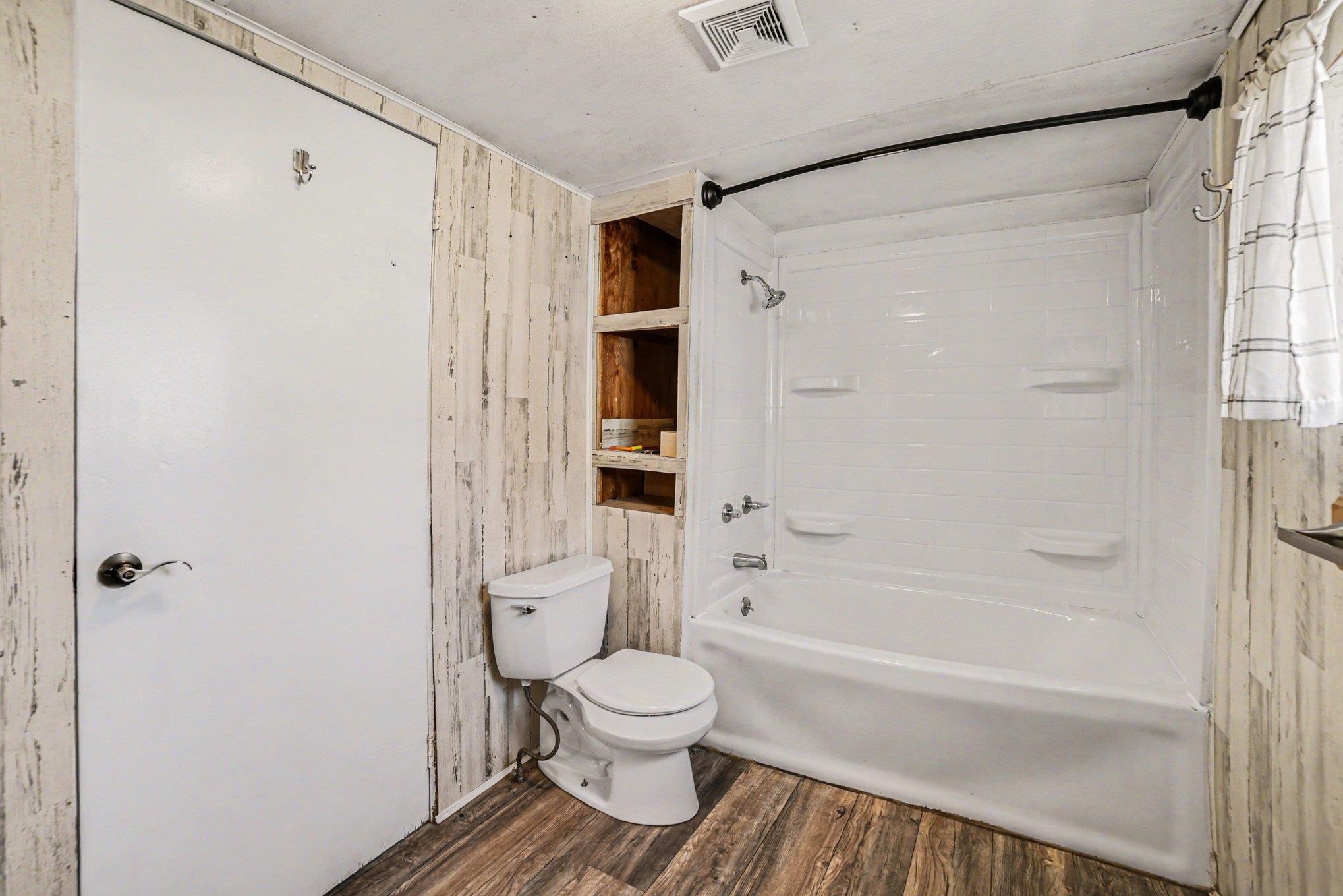 1003 N Linn Street, Bay City, MI, 48706