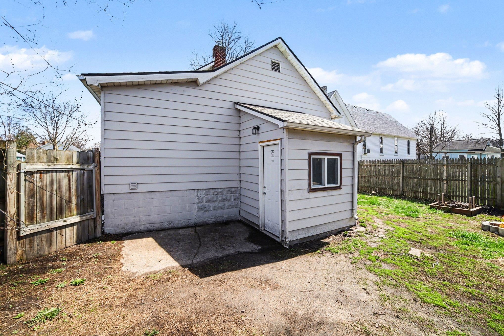 1003 N Linn Street, Bay City, MI, 48706