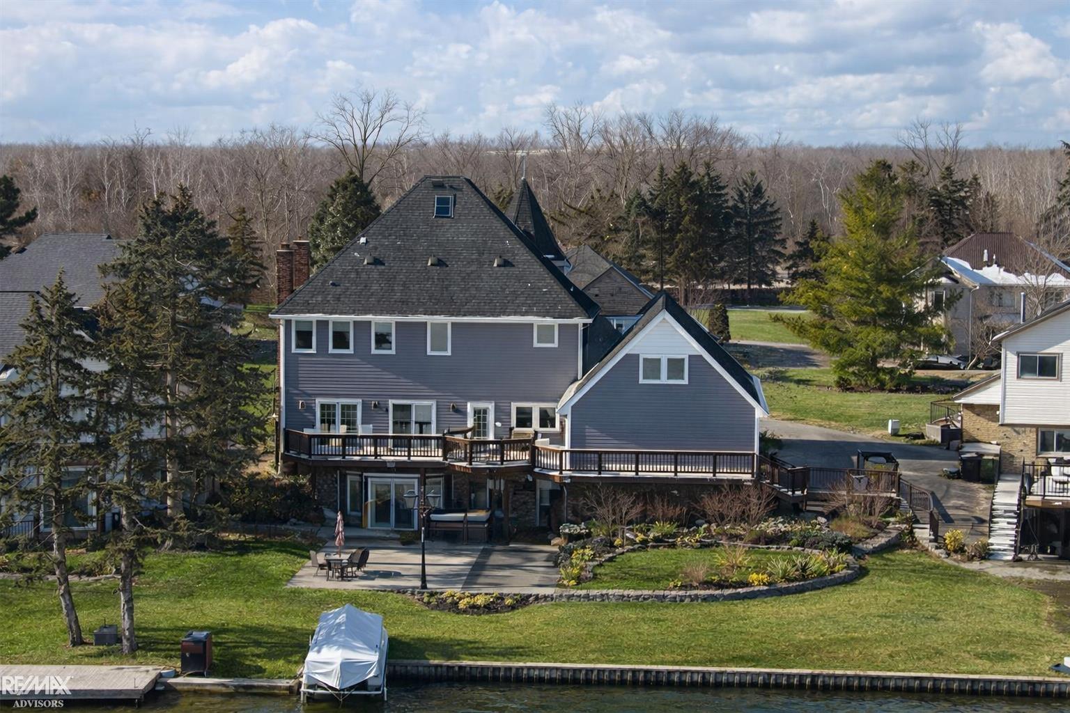 51244 Forster Lane, Shelby, MI, 48316