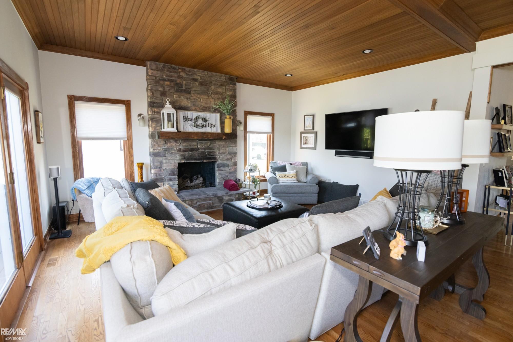 51244 Forster Lane, Shelby, MI, 48316