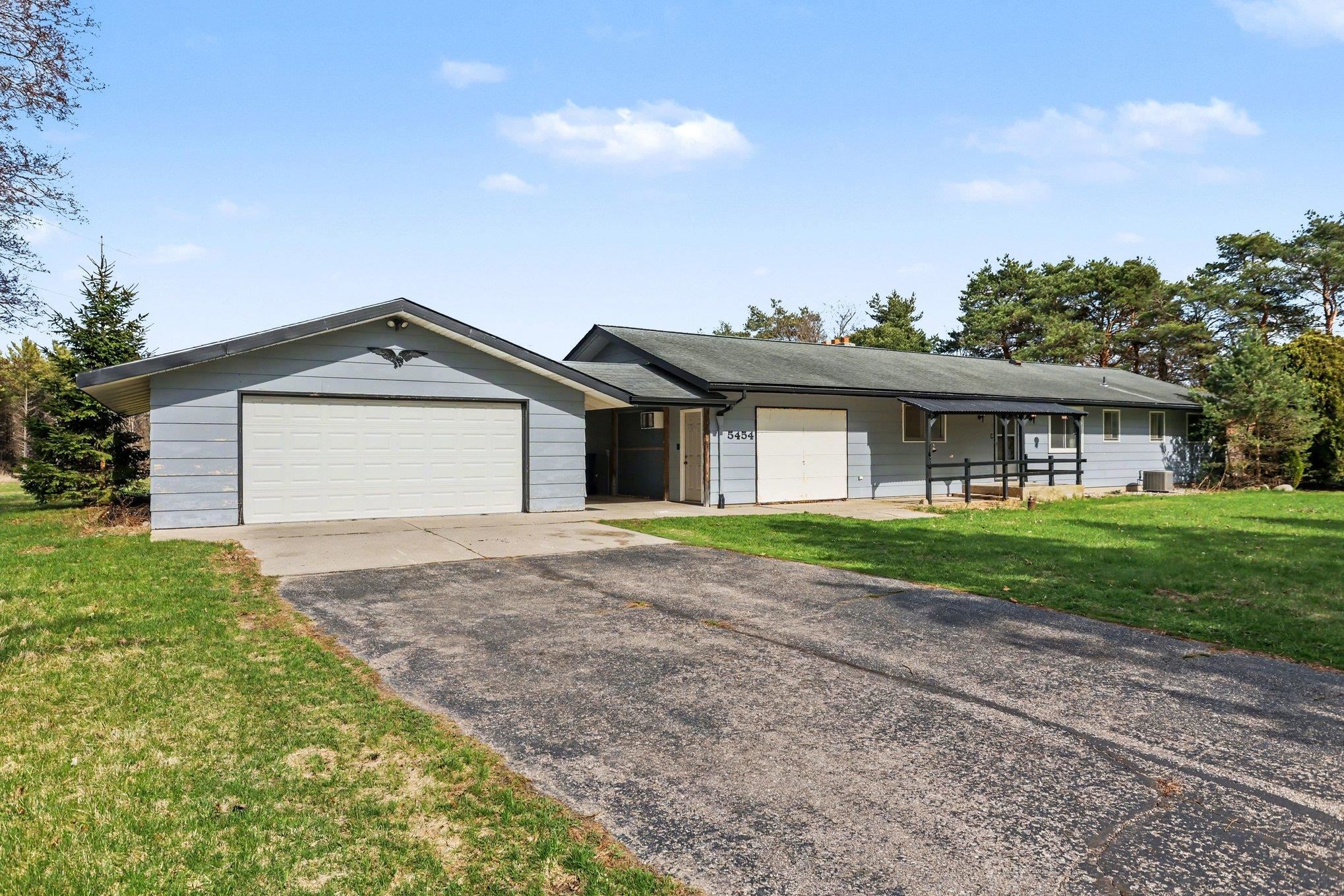 412 Orchard Street, Saint Clair, MI, 48079