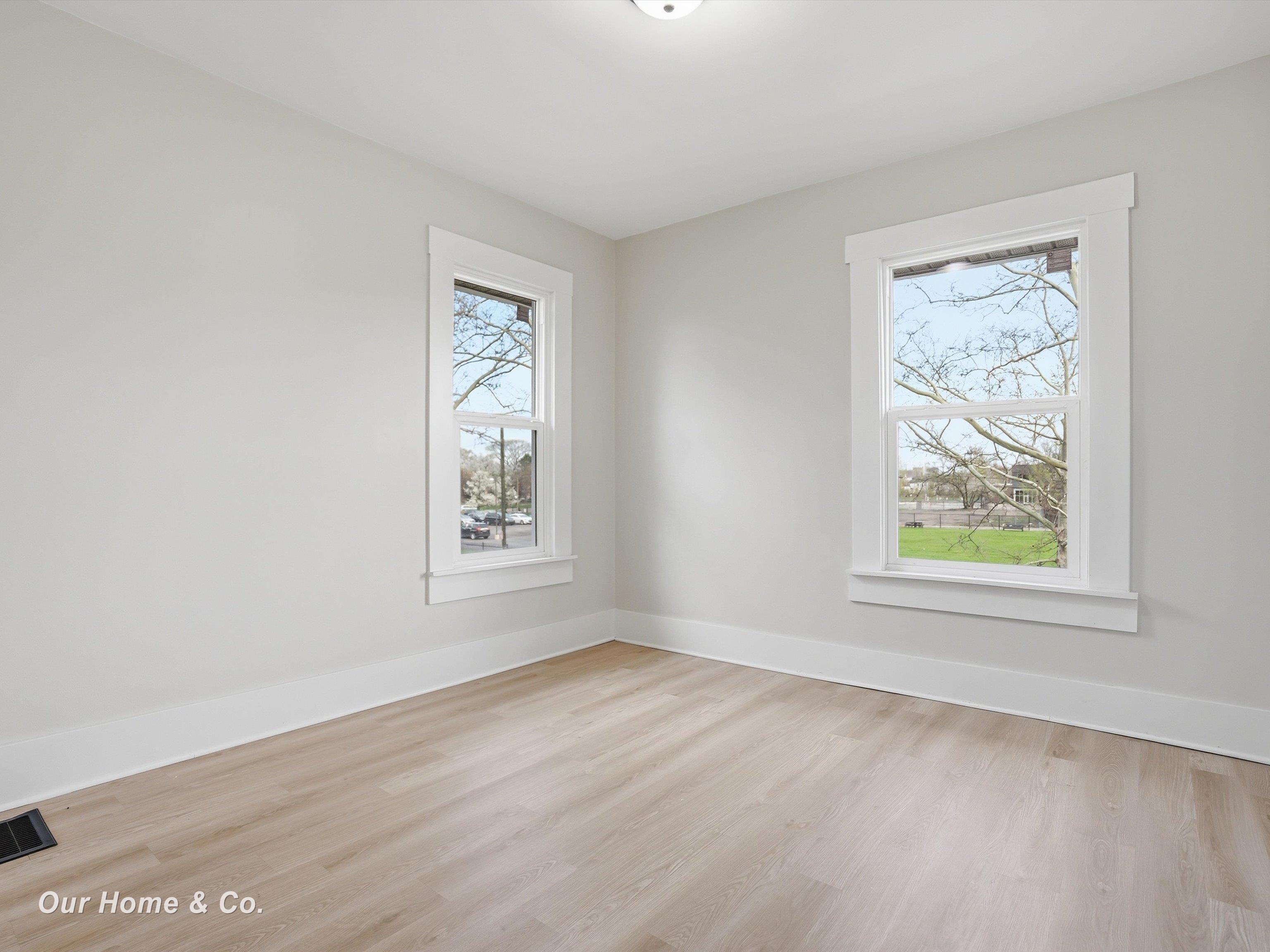 1956 Lothrop Street, Detroit, MI, 48206-2631