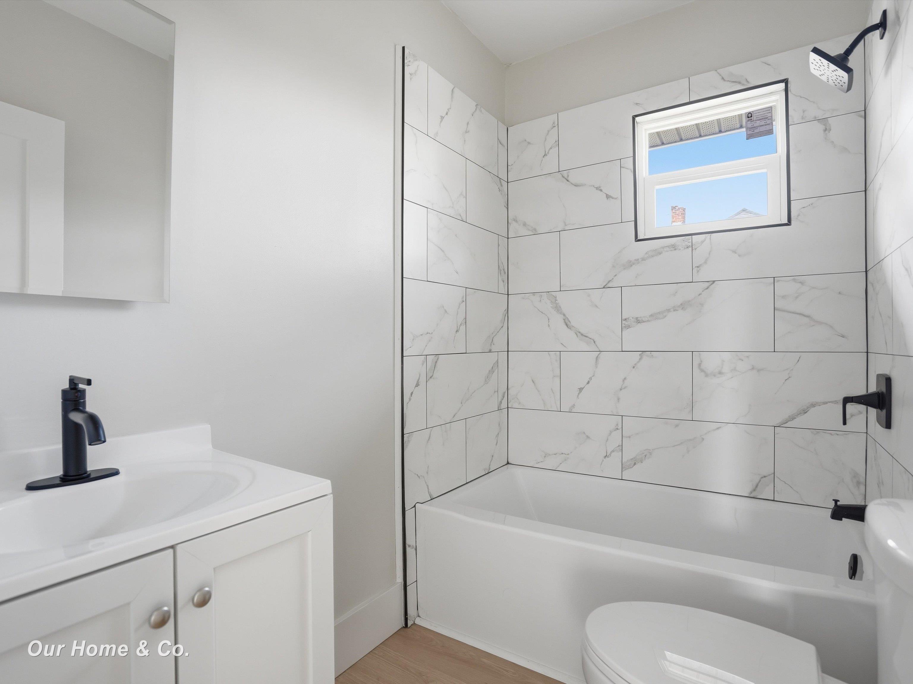 1956 Lothrop Street, Detroit, MI, 48206-2631