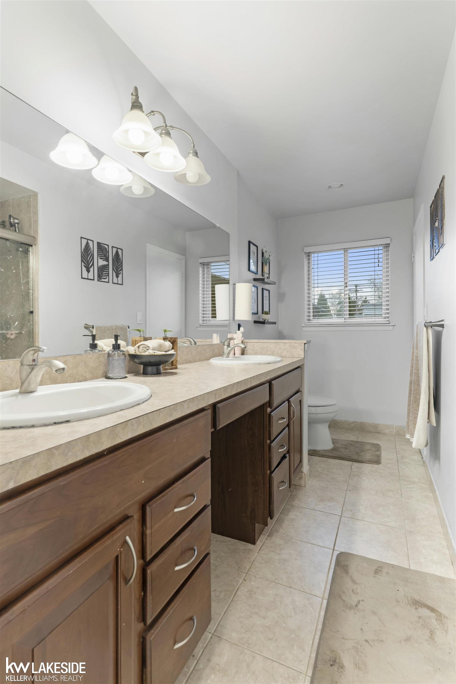 34489 Coachwood Drive, Sterling Heights, MI, 48312