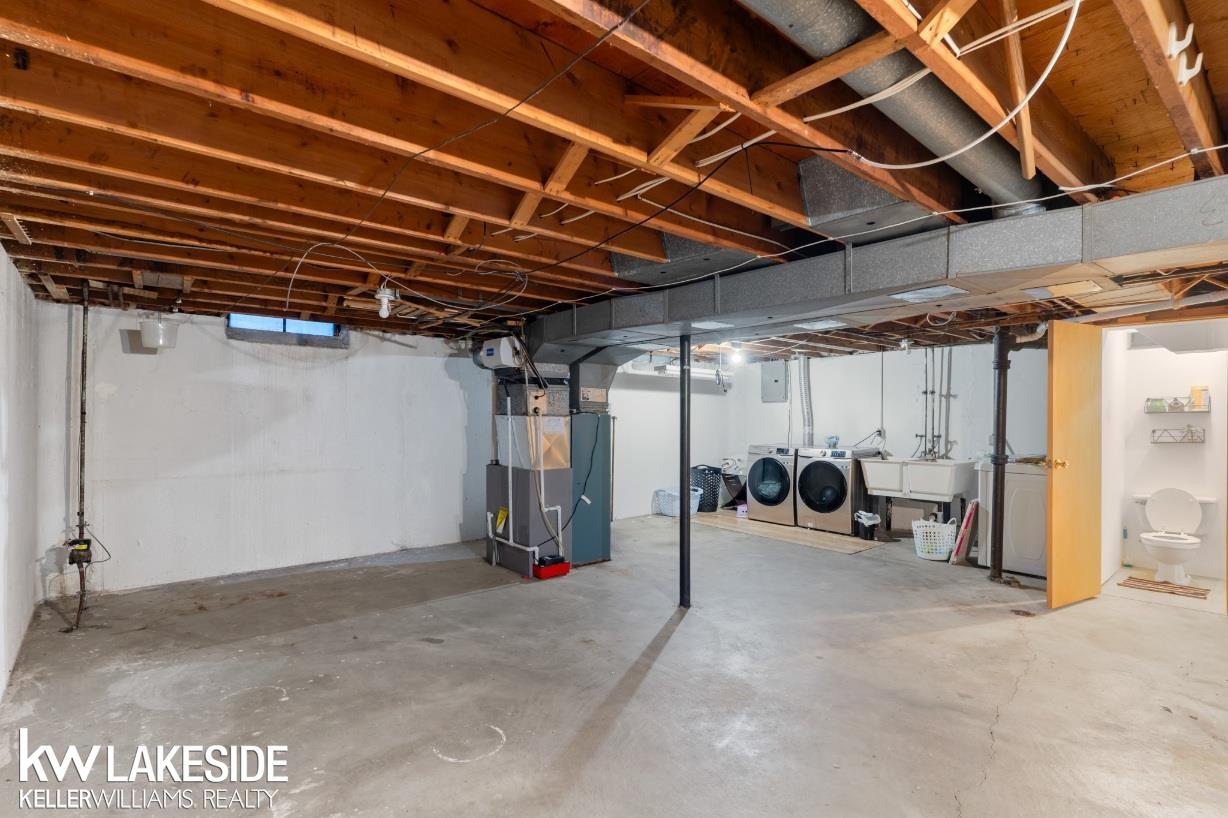 34489 Coachwood Drive, Sterling Heights, MI, 48312