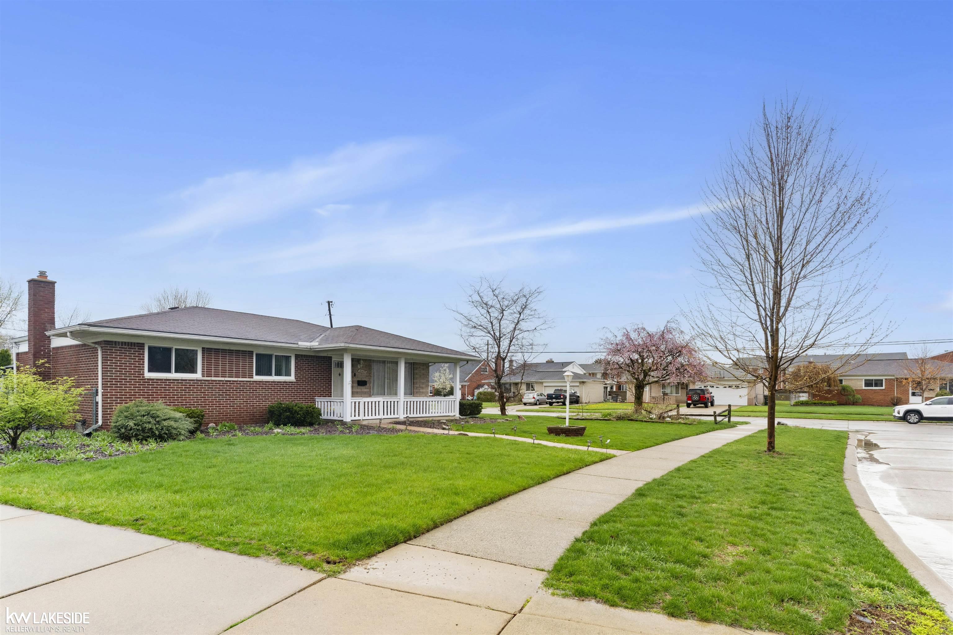 34489 Coachwood Drive, Sterling Heights, MI, 48312