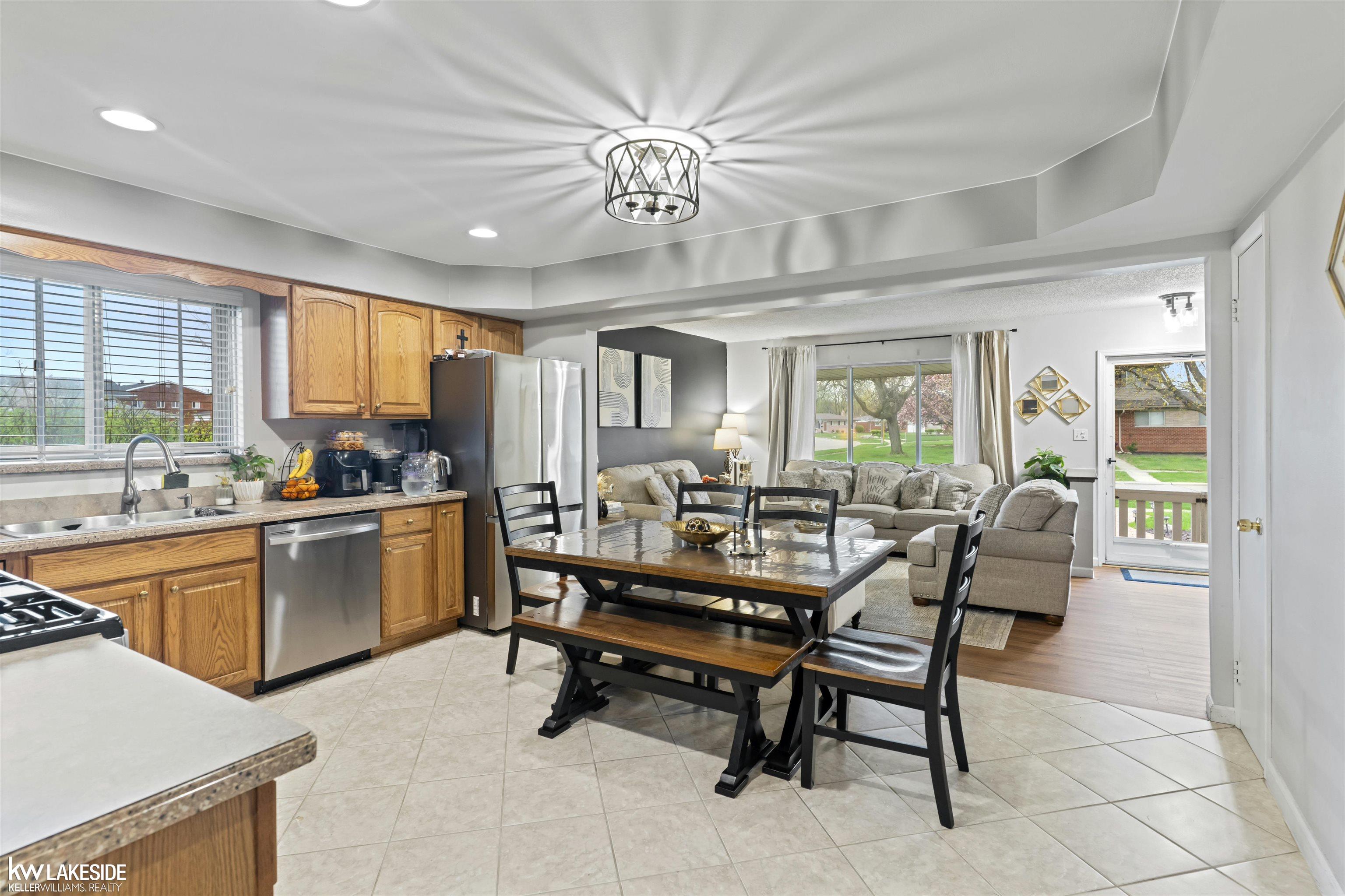 34489 Coachwood Drive, Sterling Heights, MI, 48312