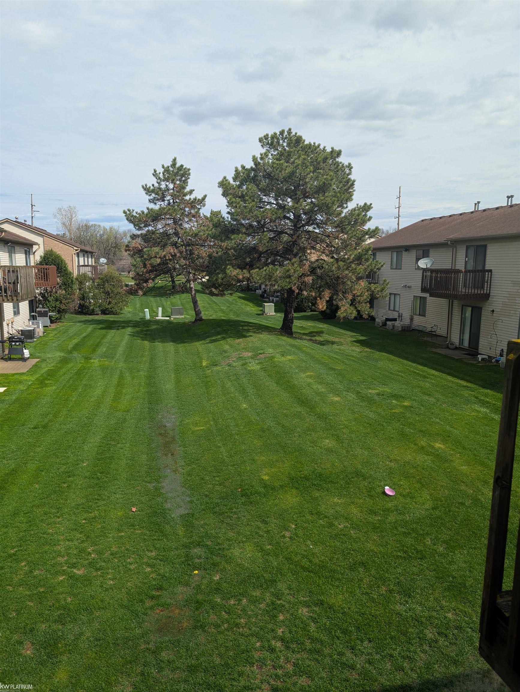 24192 Ashford Lane, Clinton Township, MI, 48036