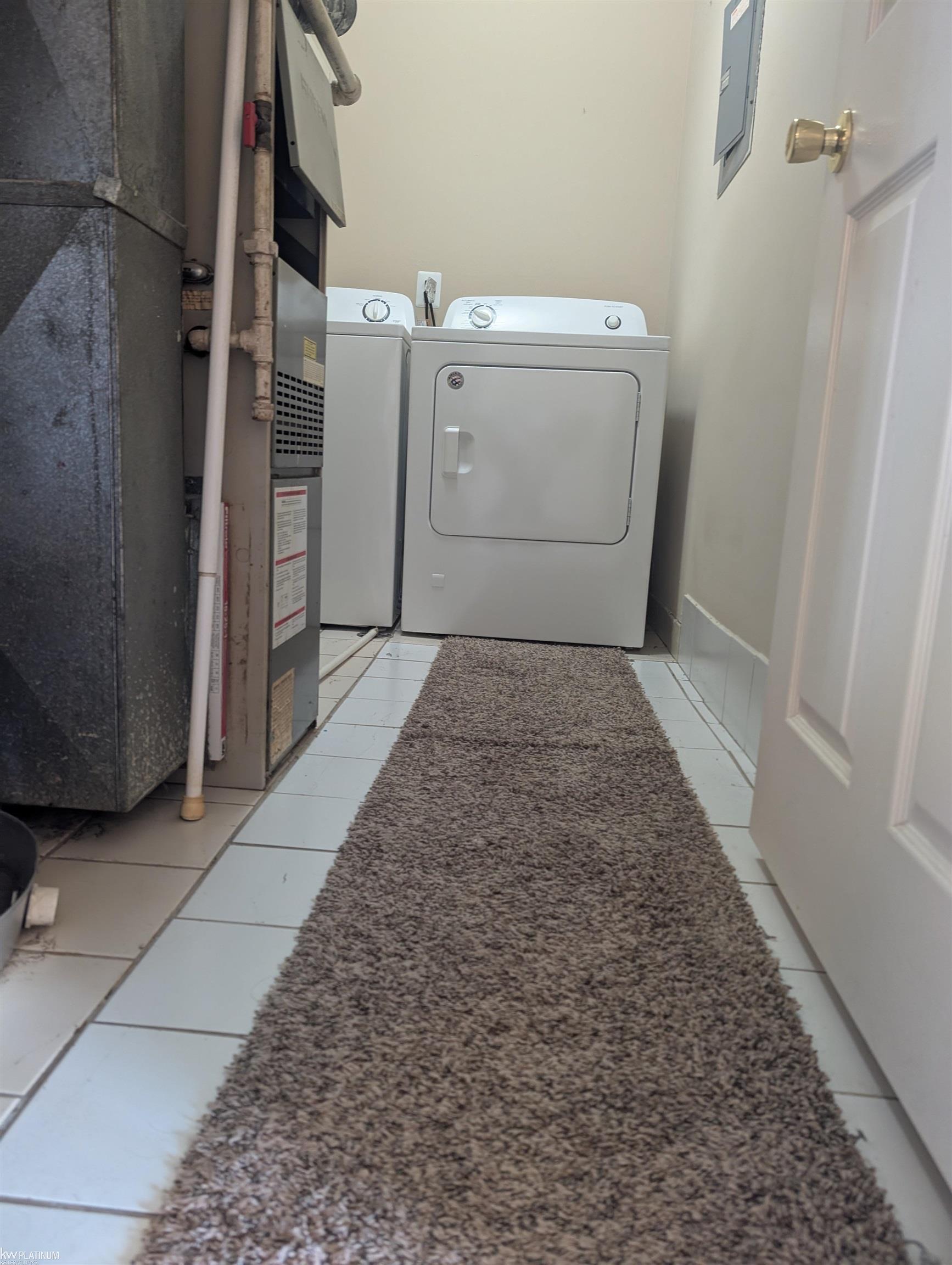 24192 Ashford Lane, Clinton Township, MI, 48036