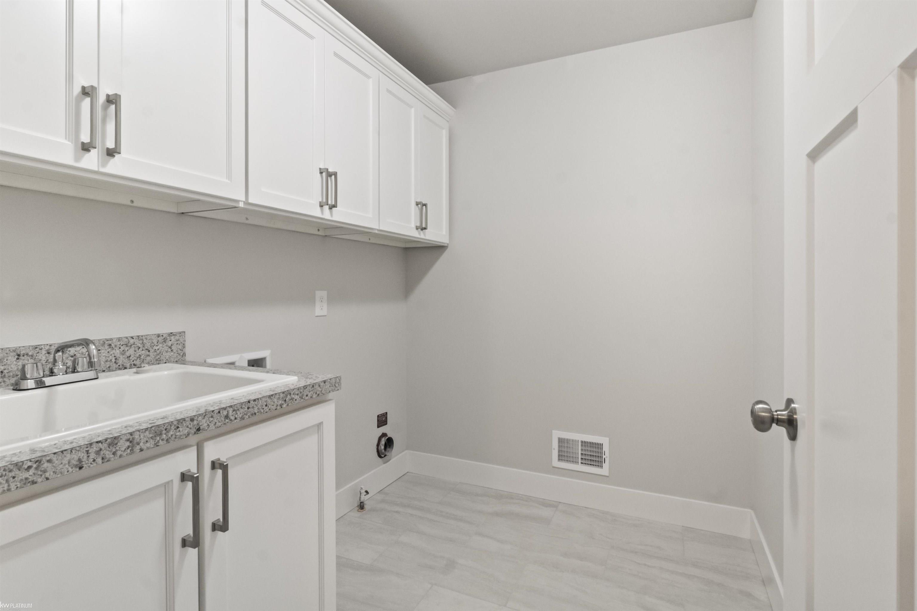 48389 Applegrove Lane, New Baltimore, MI, 48051