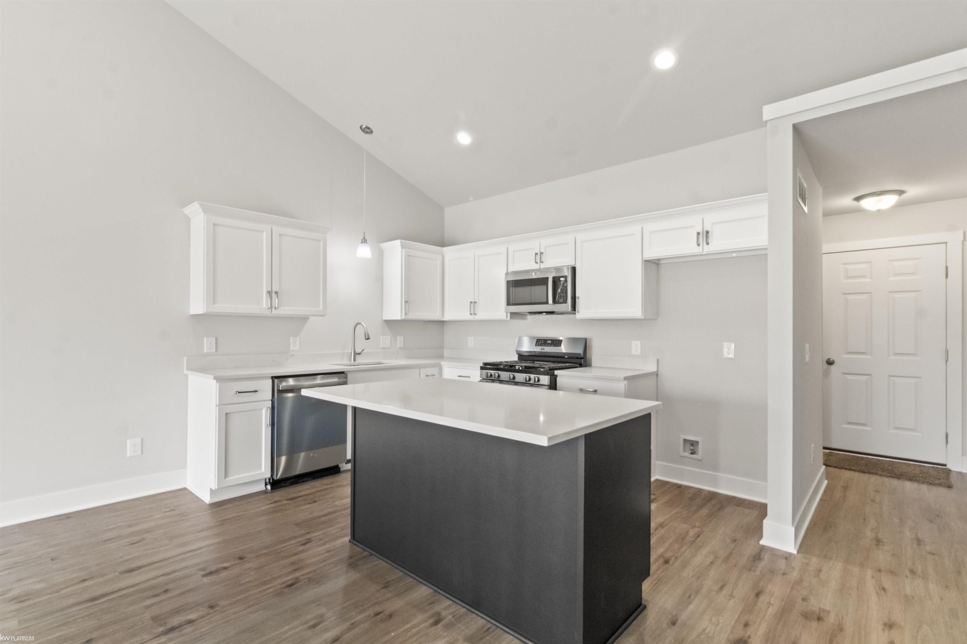 48389 Applegrove Lane, New Baltimore, MI, 48051