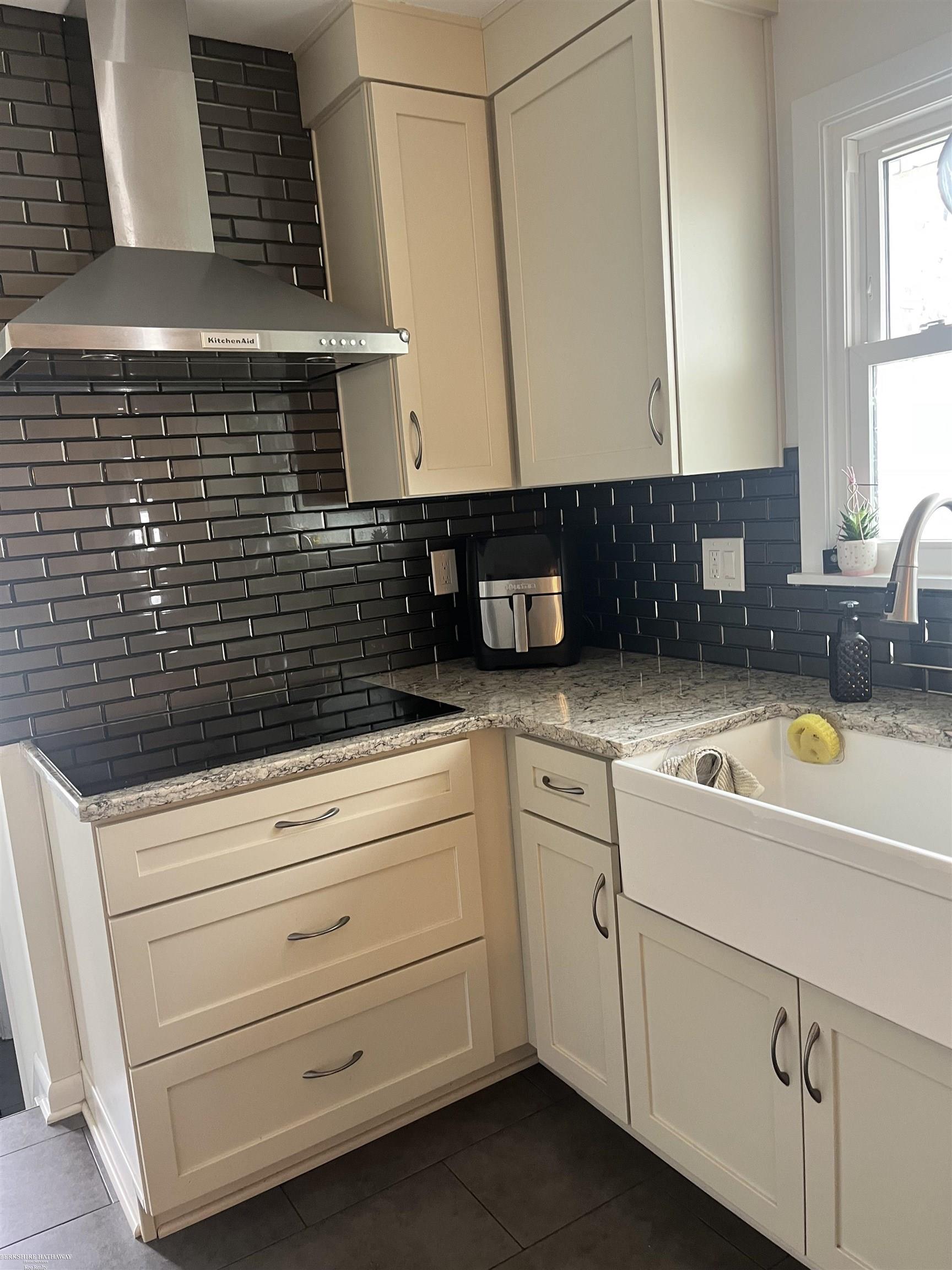 25284 Saint Christopher Drive, Harrison Twp, MI, 48045