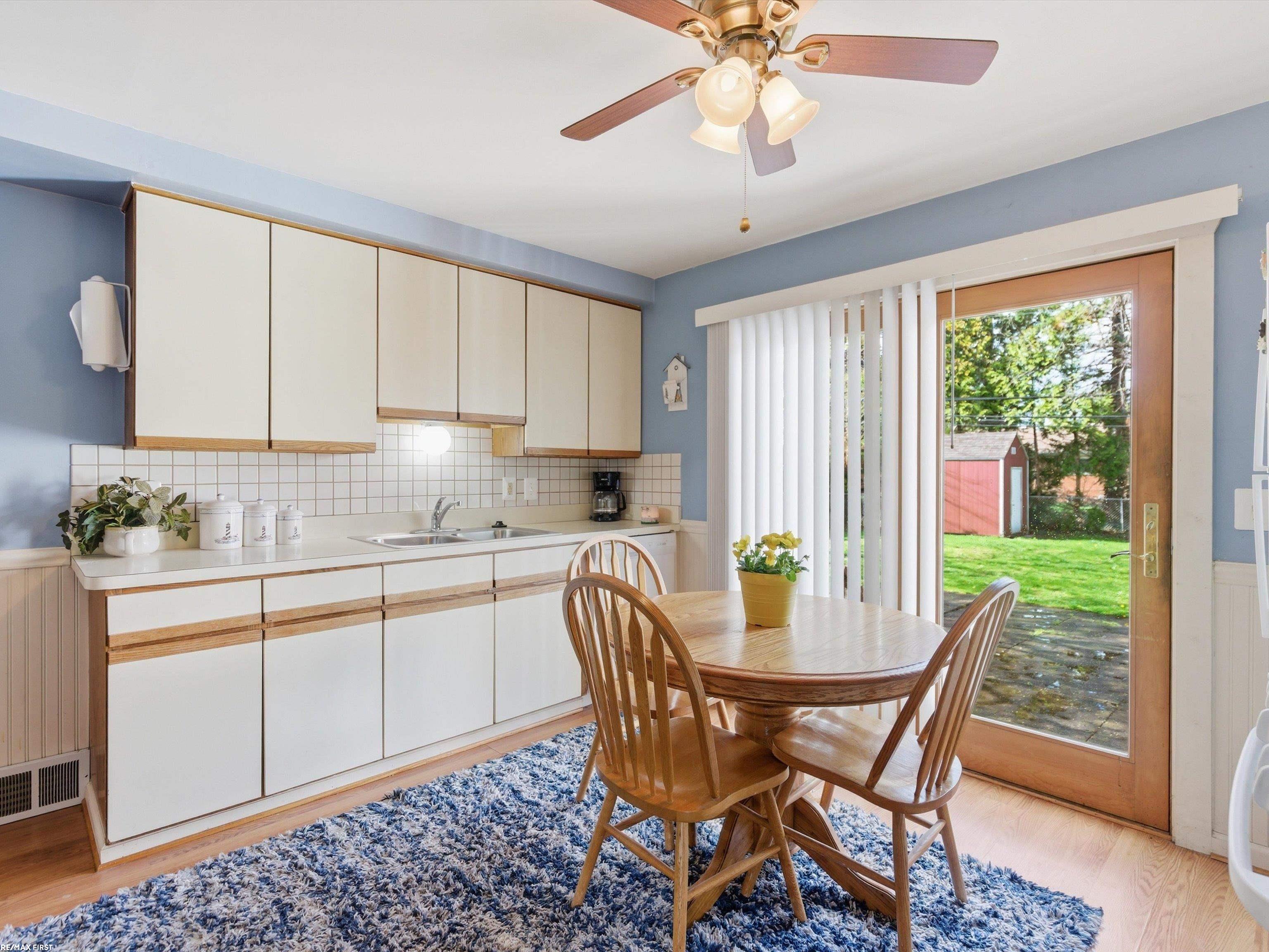 7399 Mckinley Avenue, Center Line, MI, 48015