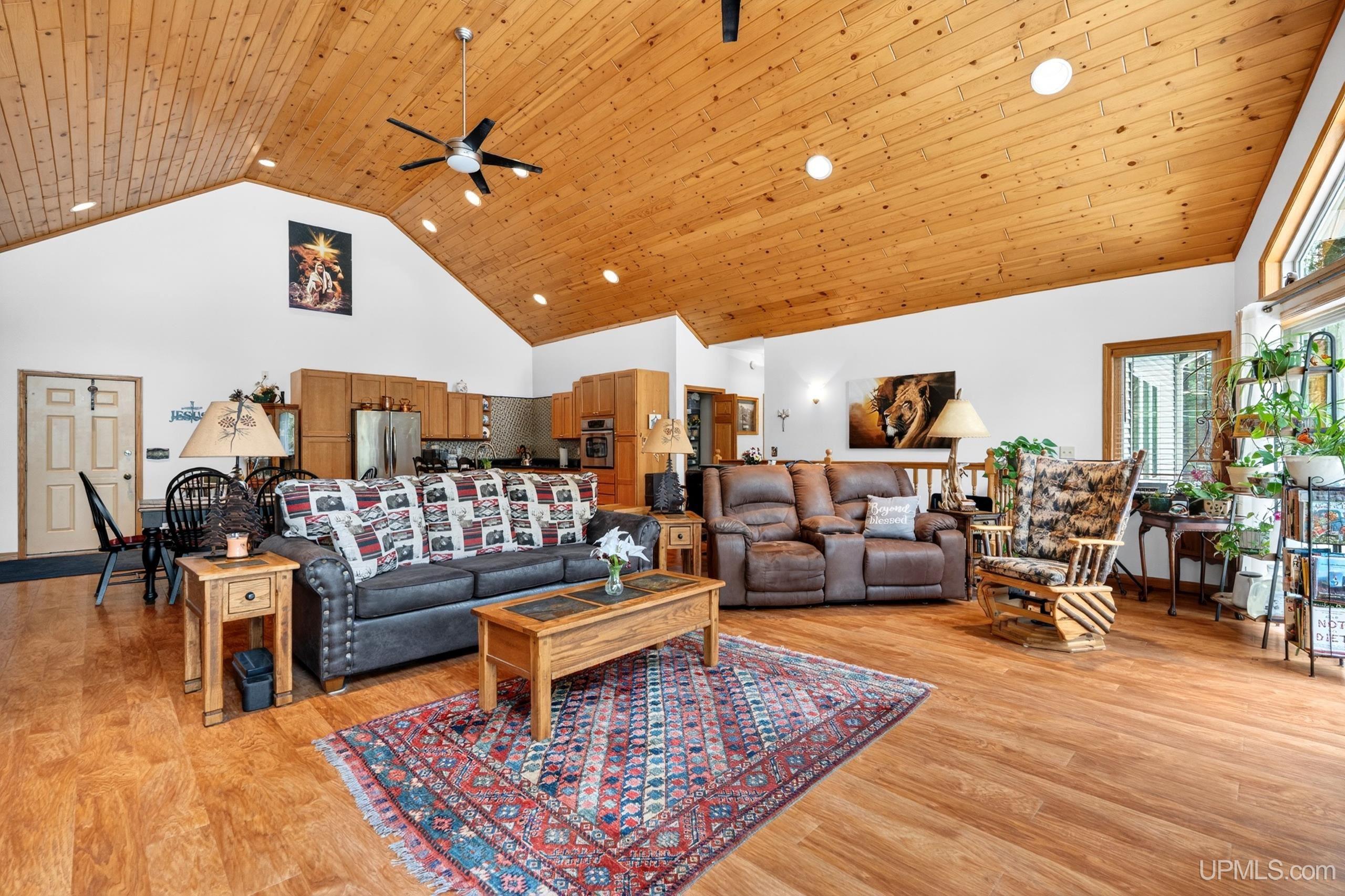 15176 33rd Road, Wetmore, MI, 49895