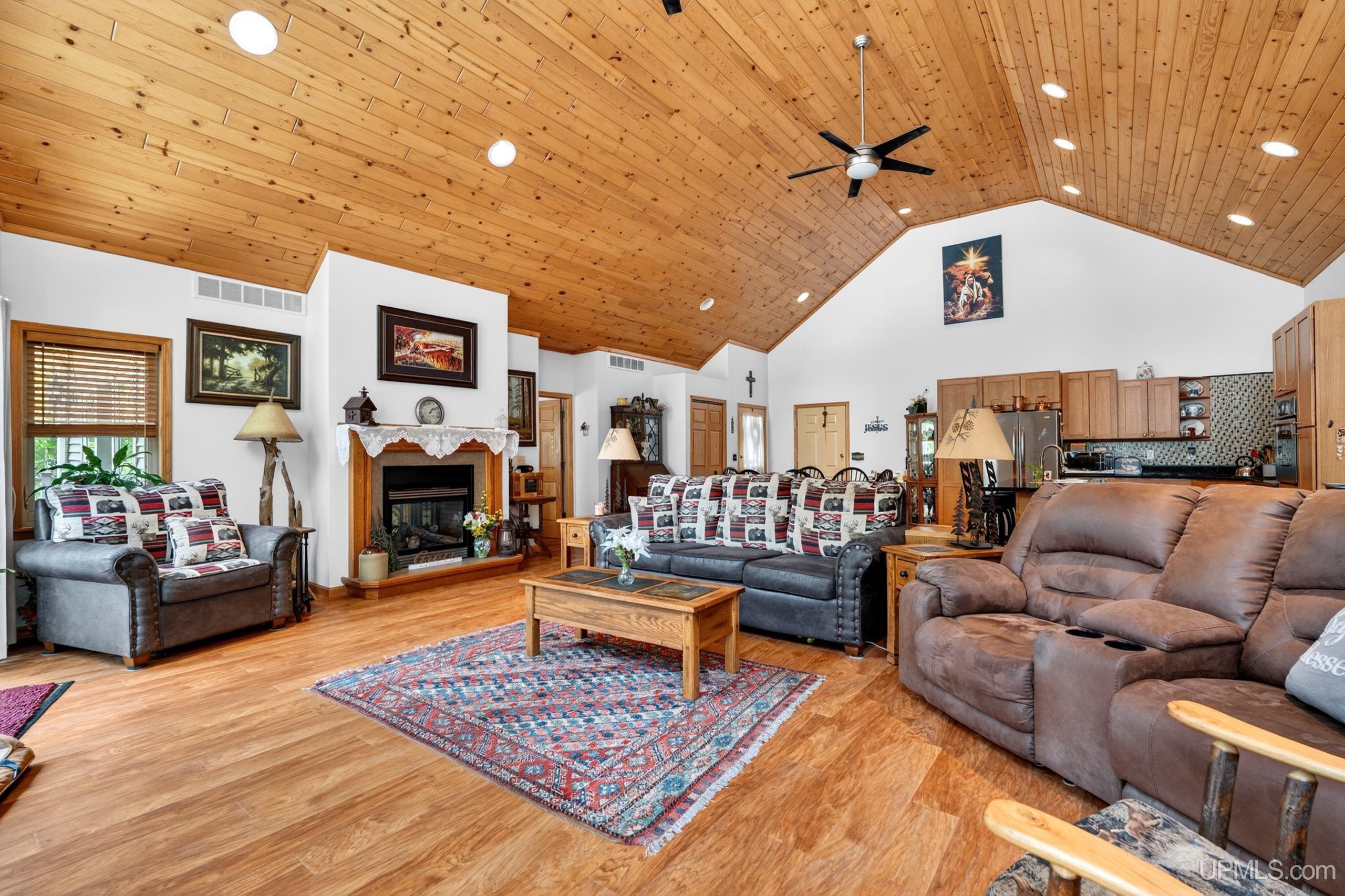 15176 33rd Road, Wetmore, MI, 49895