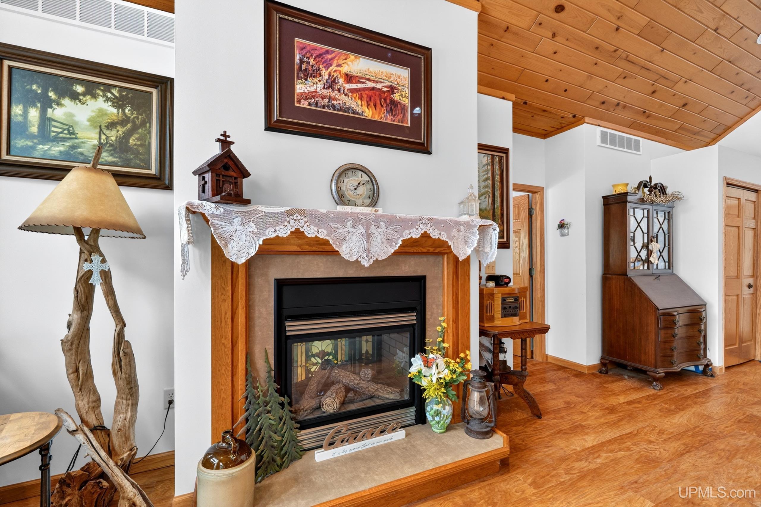 15176 33rd Road, Wetmore, MI, 49895