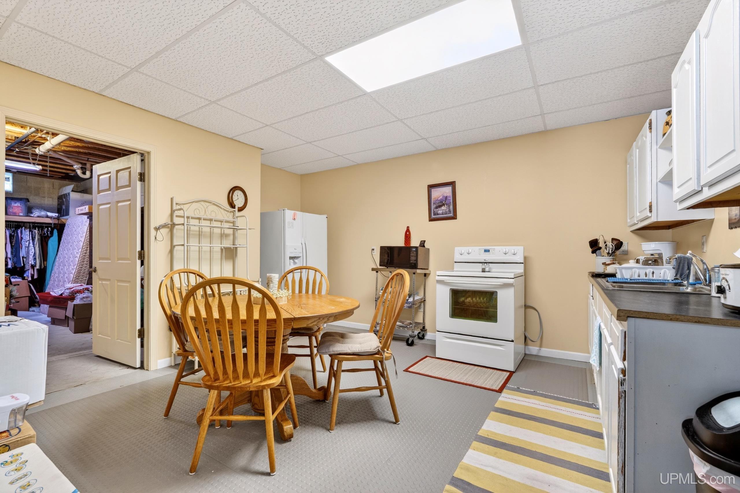 15176 33rd Road, Wetmore, MI, 49895