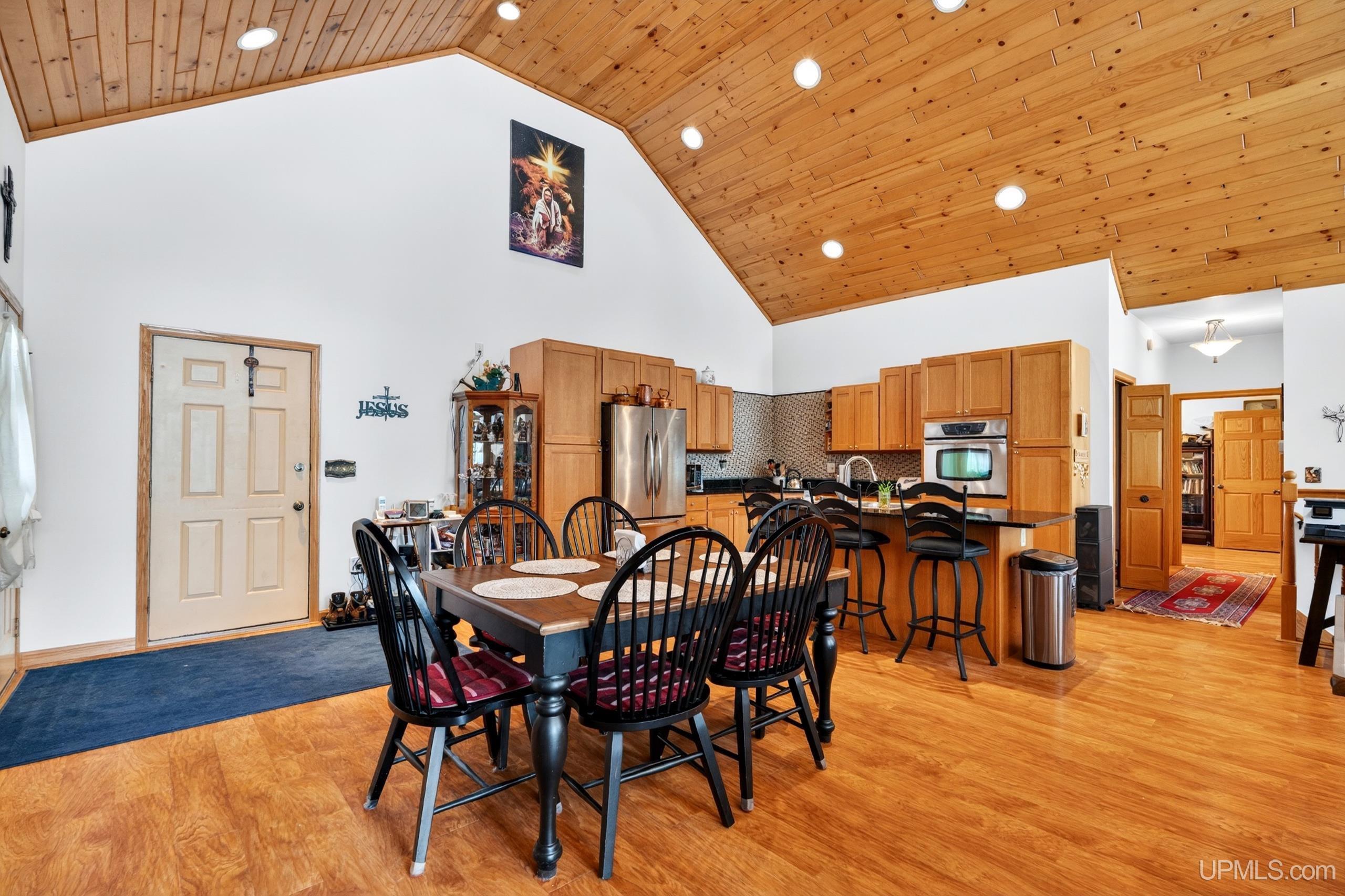 15176 33rd Road, Wetmore, MI, 49895