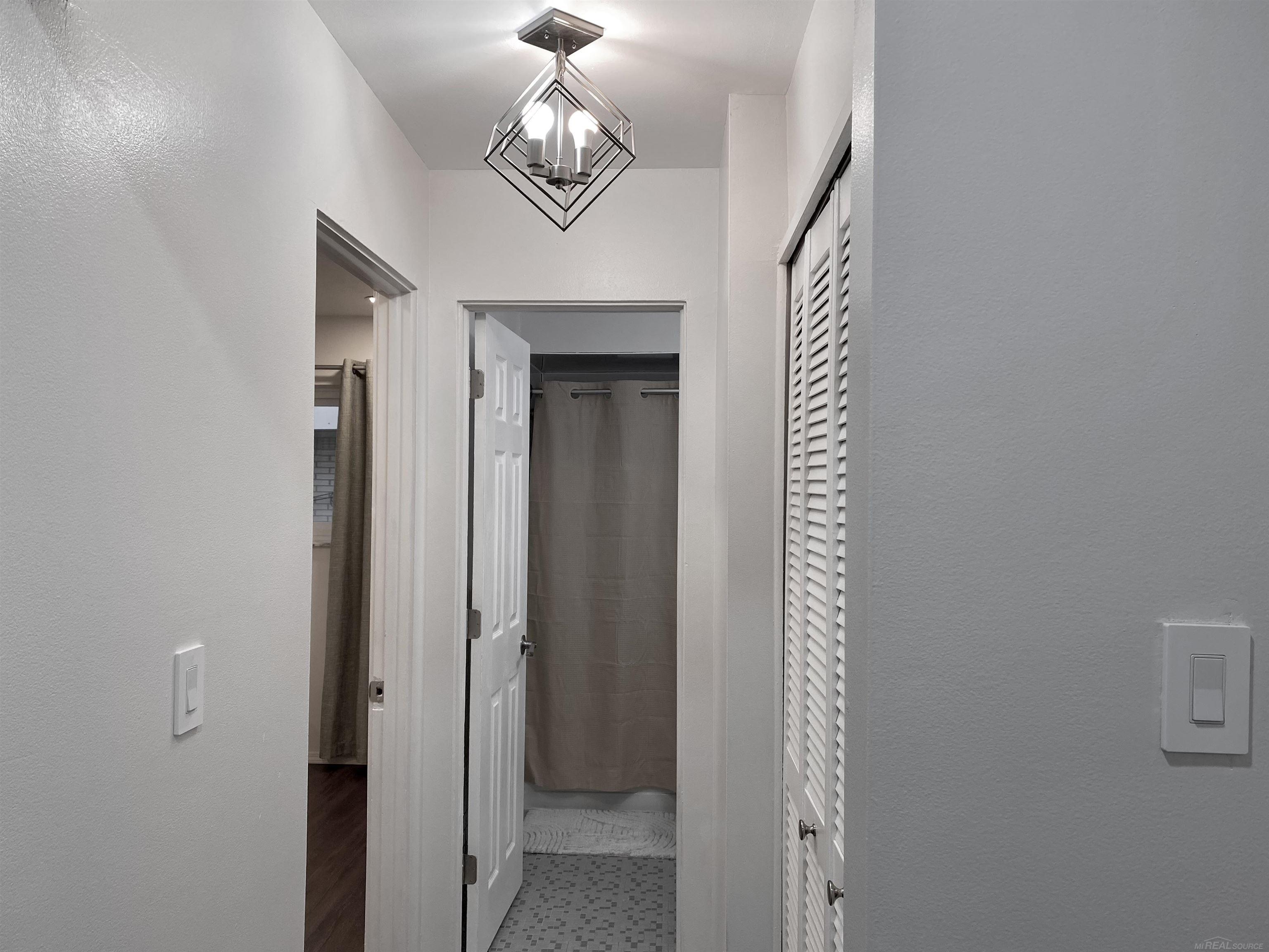 4840 Briarwood Avenue UNIT&nbsp;UNIT&nbsp;C8, Royal Oak, MI, 48073