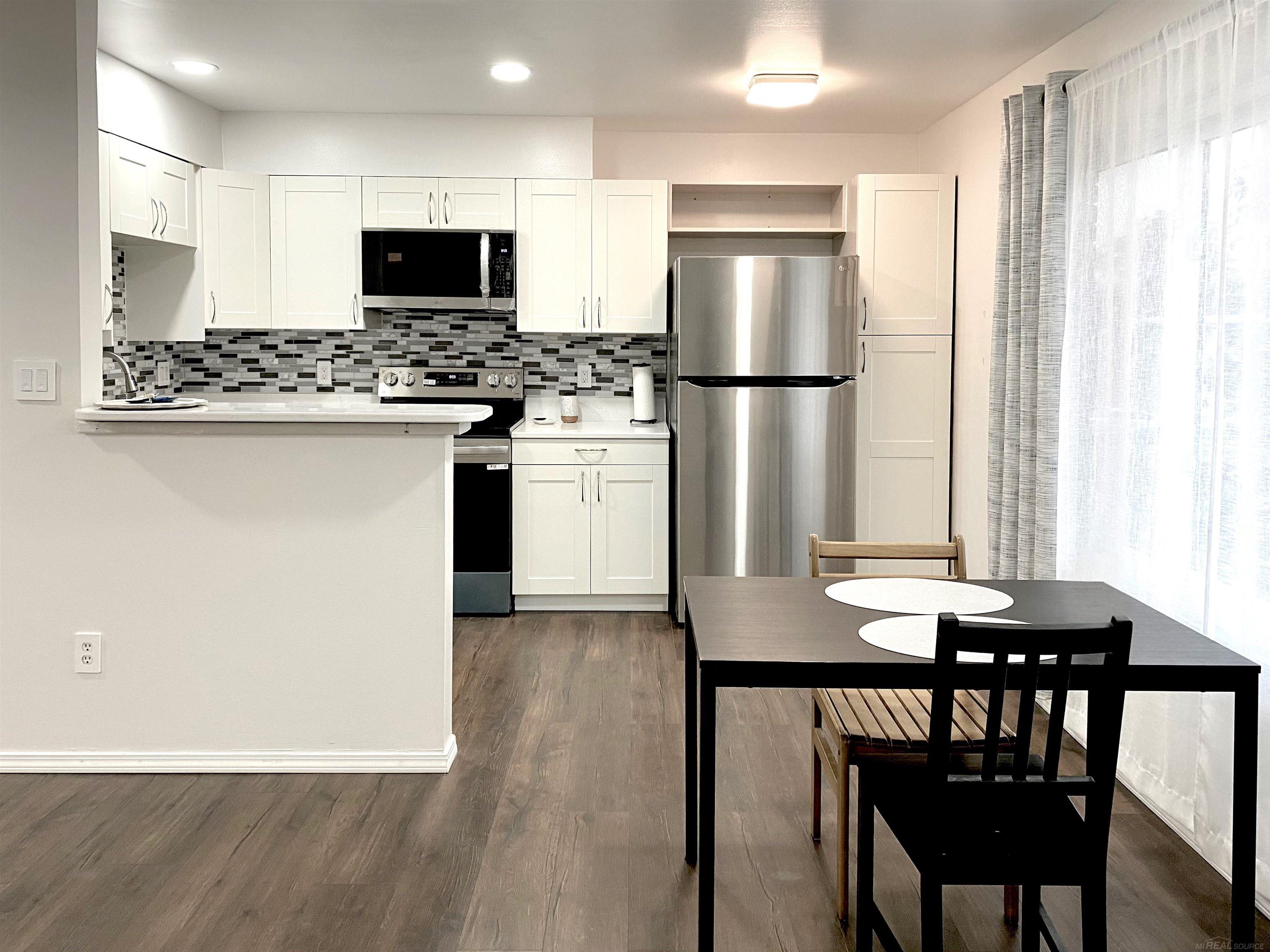 4840 Briarwood Avenue UNIT&nbsp;UNIT&nbsp;C8, Royal Oak, MI, 48073