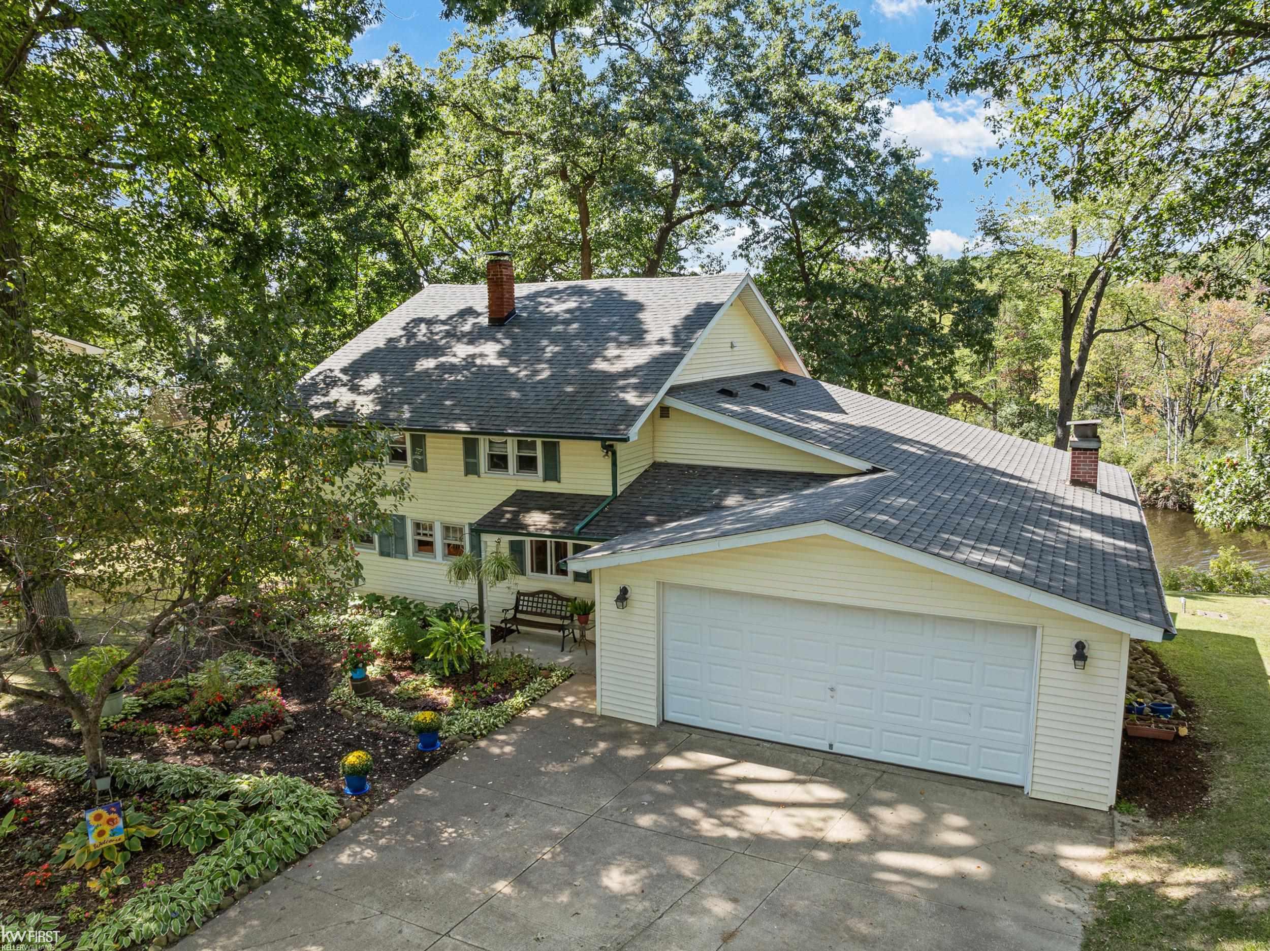 7195 Big Trail Drive, Holly, MI, 48442