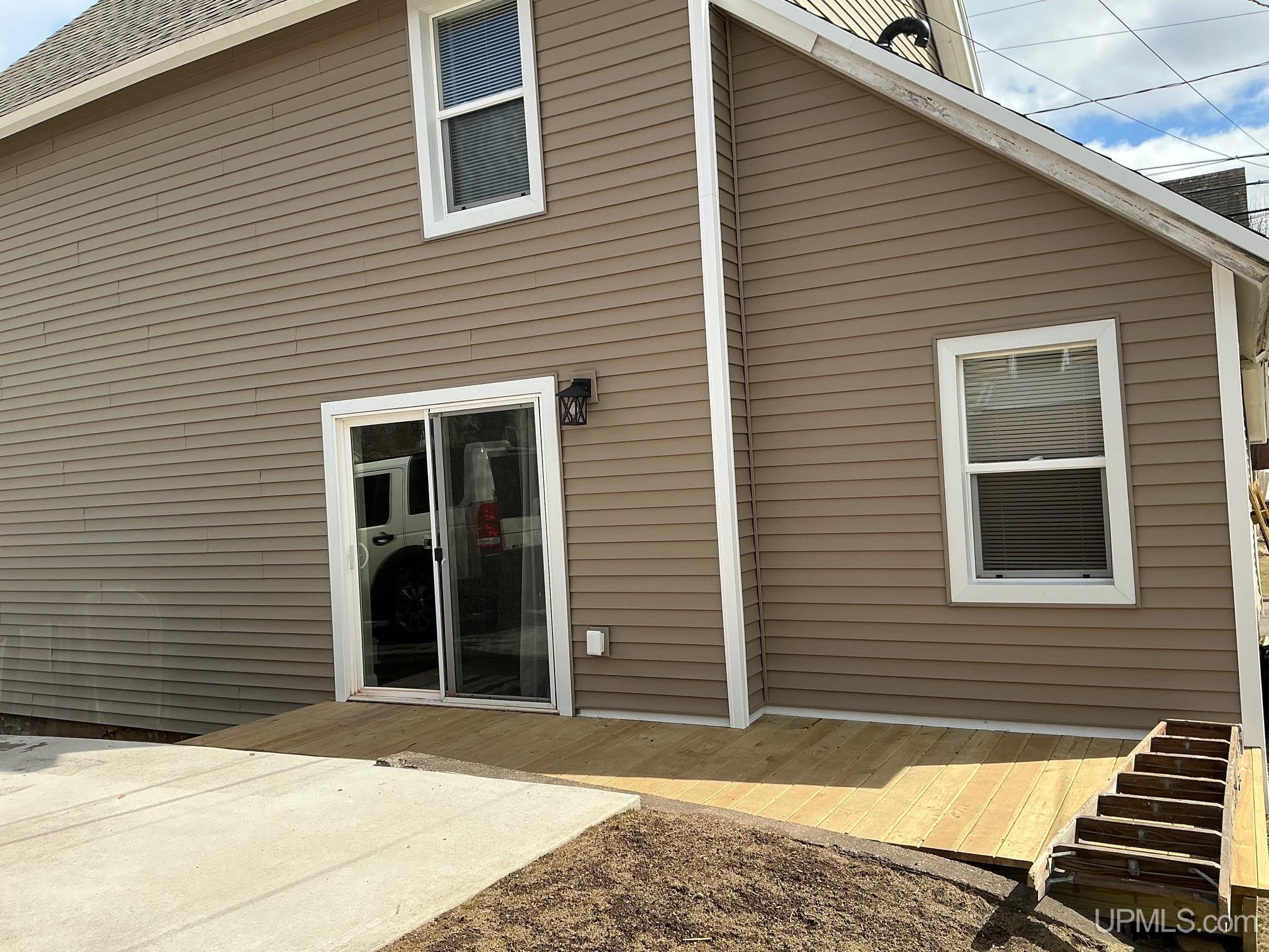 313 N Pioneer Avenue, Negaunee, MI, 49866