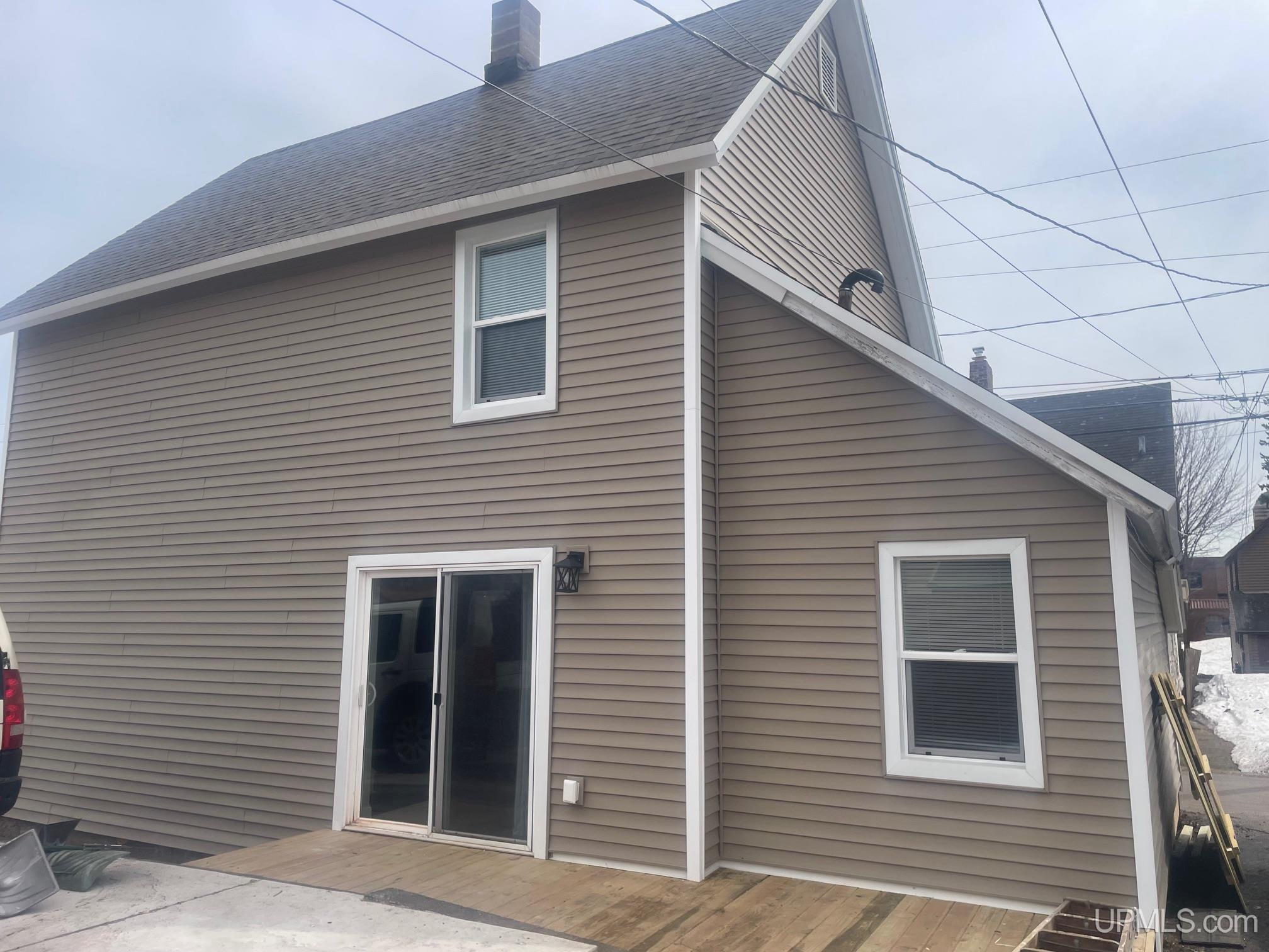 313 N Pioneer Avenue, Negaunee, MI, 49866