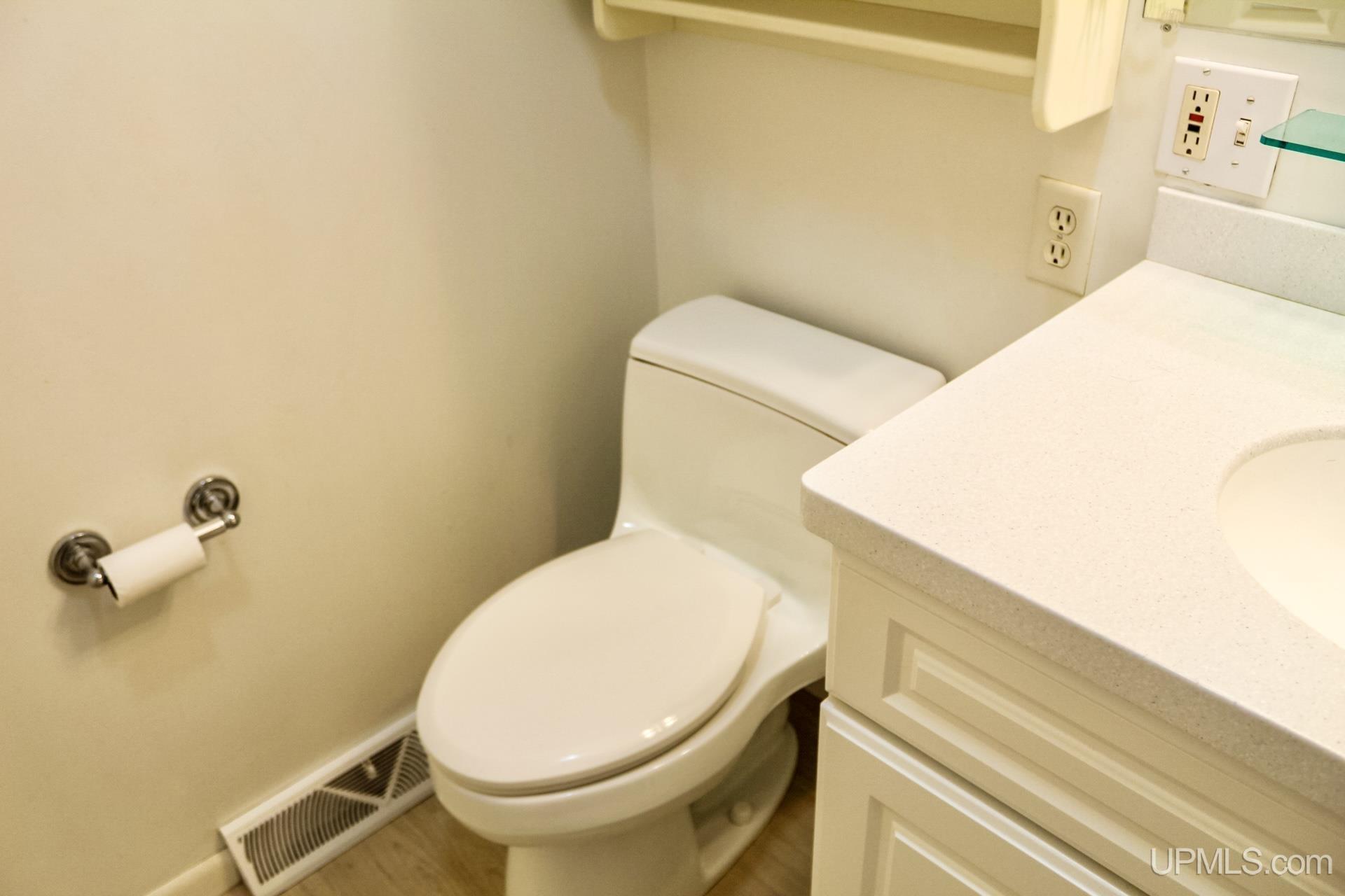 601 W Baraga Avenue, Houghton, MI, 49931