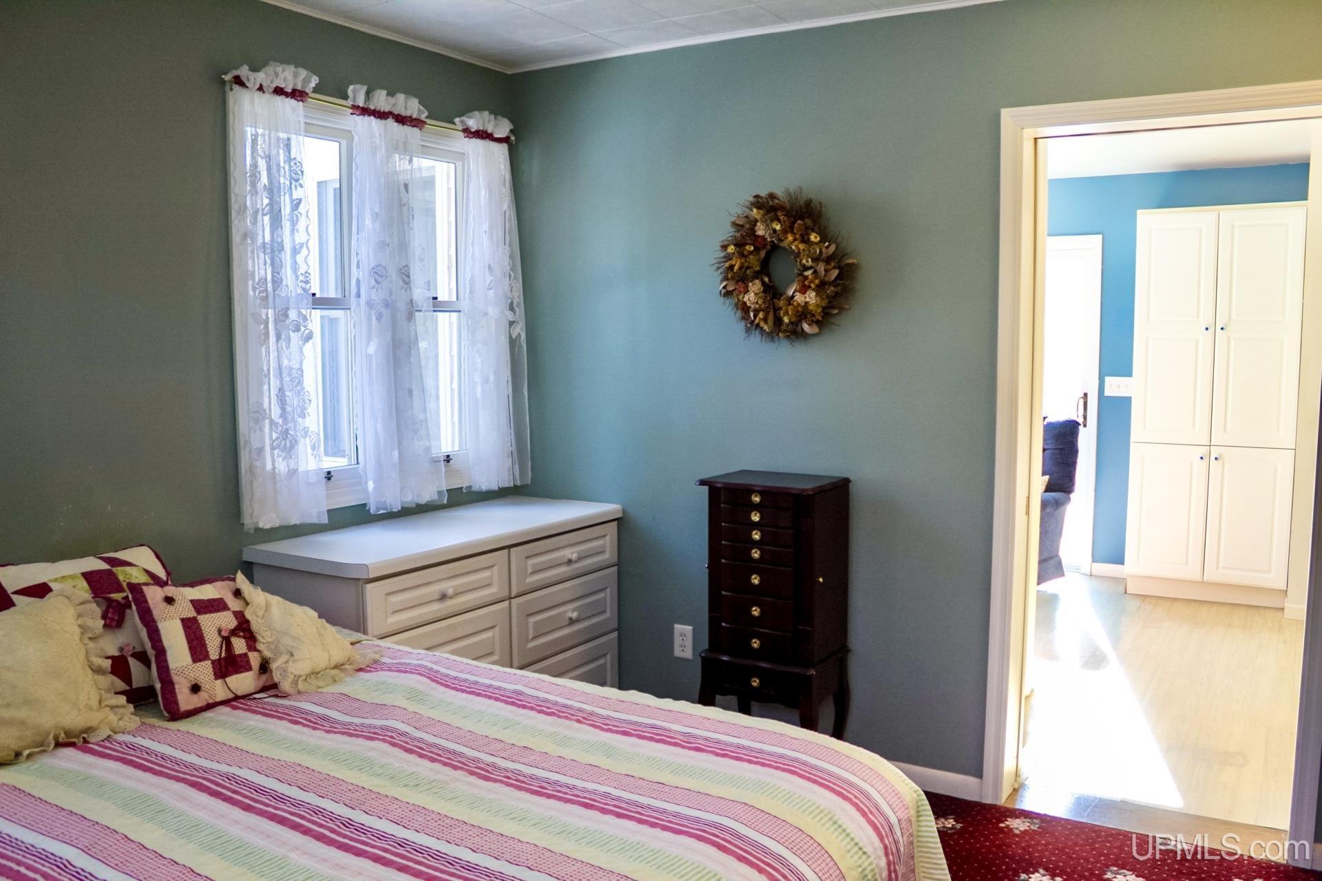 601 W Baraga Avenue, Houghton, MI, 49931