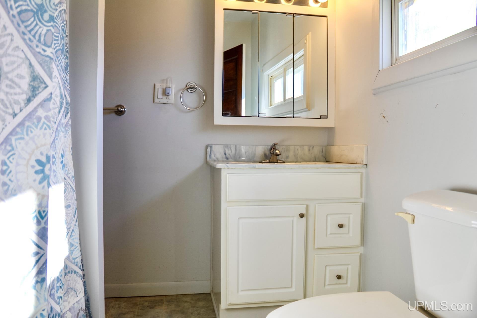 601 W Baraga Avenue, Houghton, MI, 49931