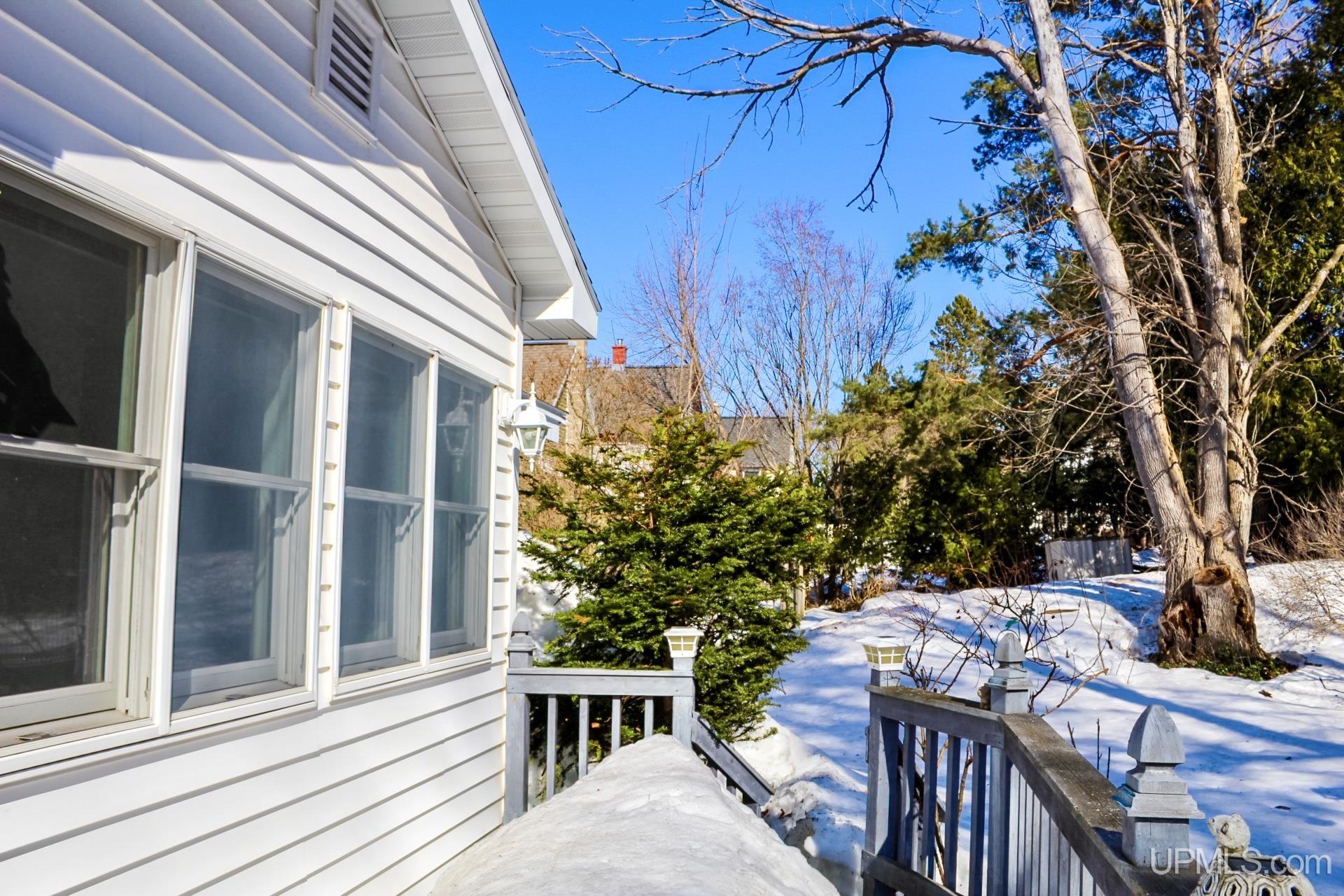 601 W Baraga Avenue, Houghton, MI, 49931