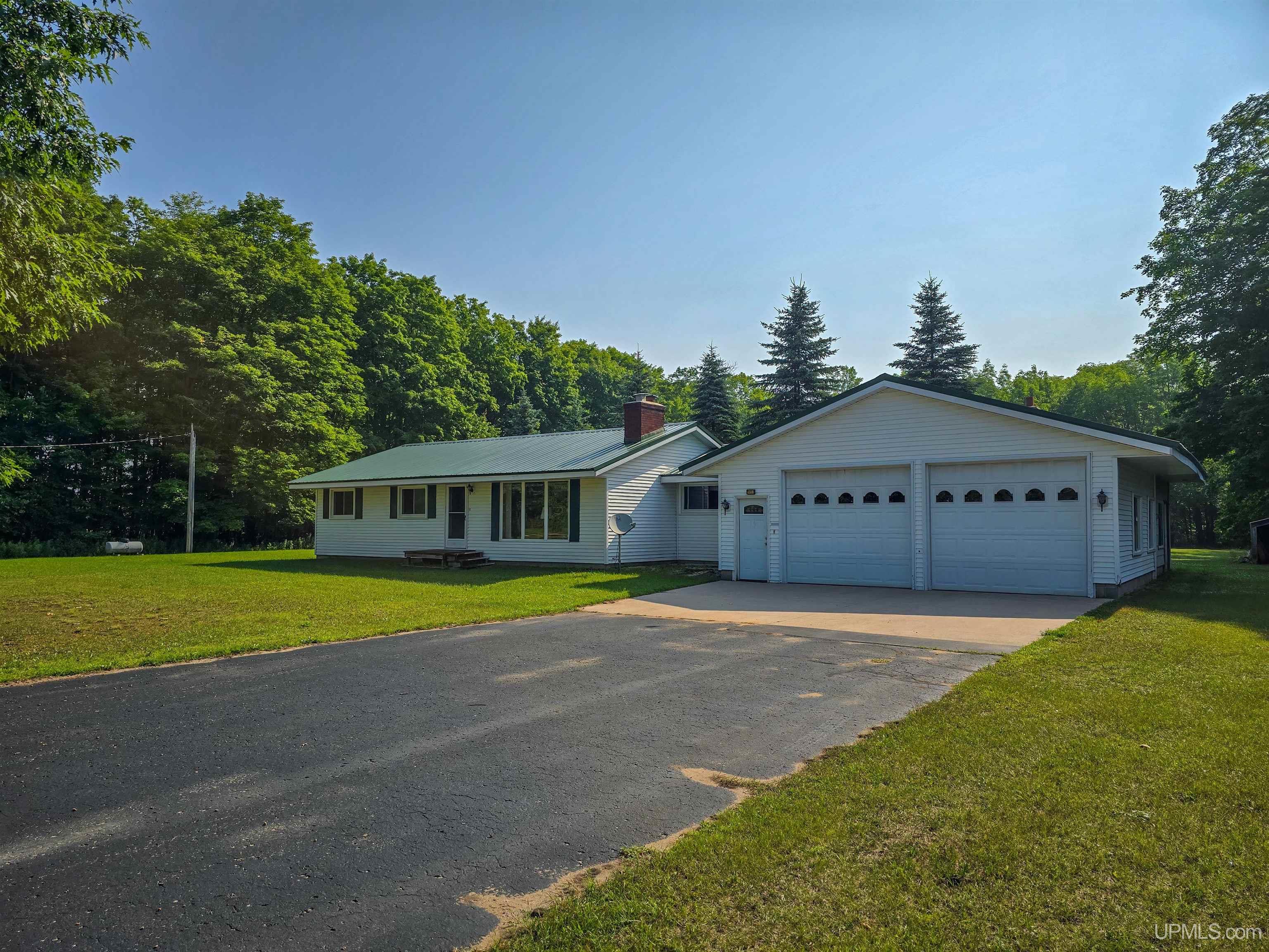 7967 Church Street, Naubinway, MI, 49762