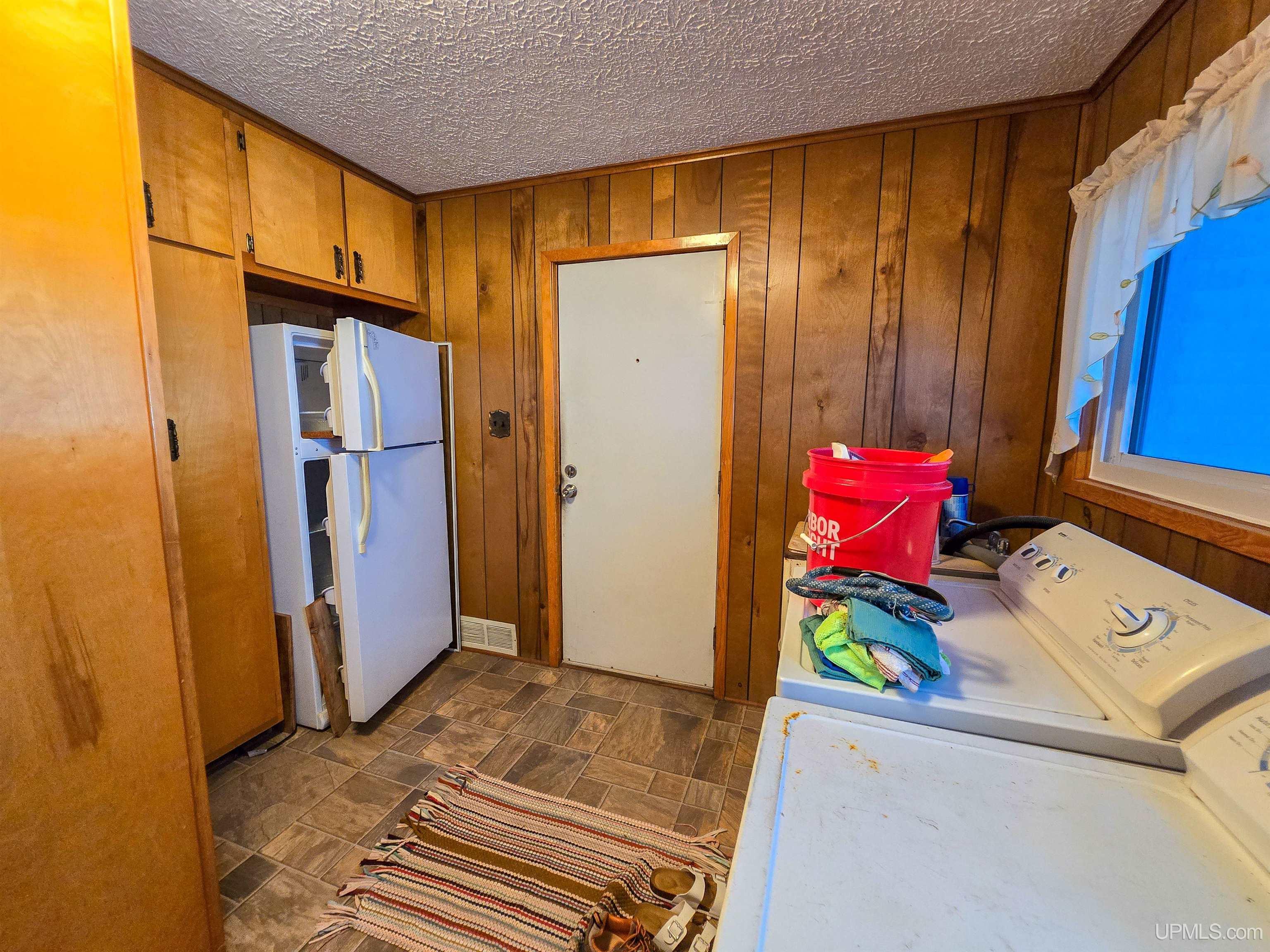 7967 Church Street, Naubinway, MI, 49762