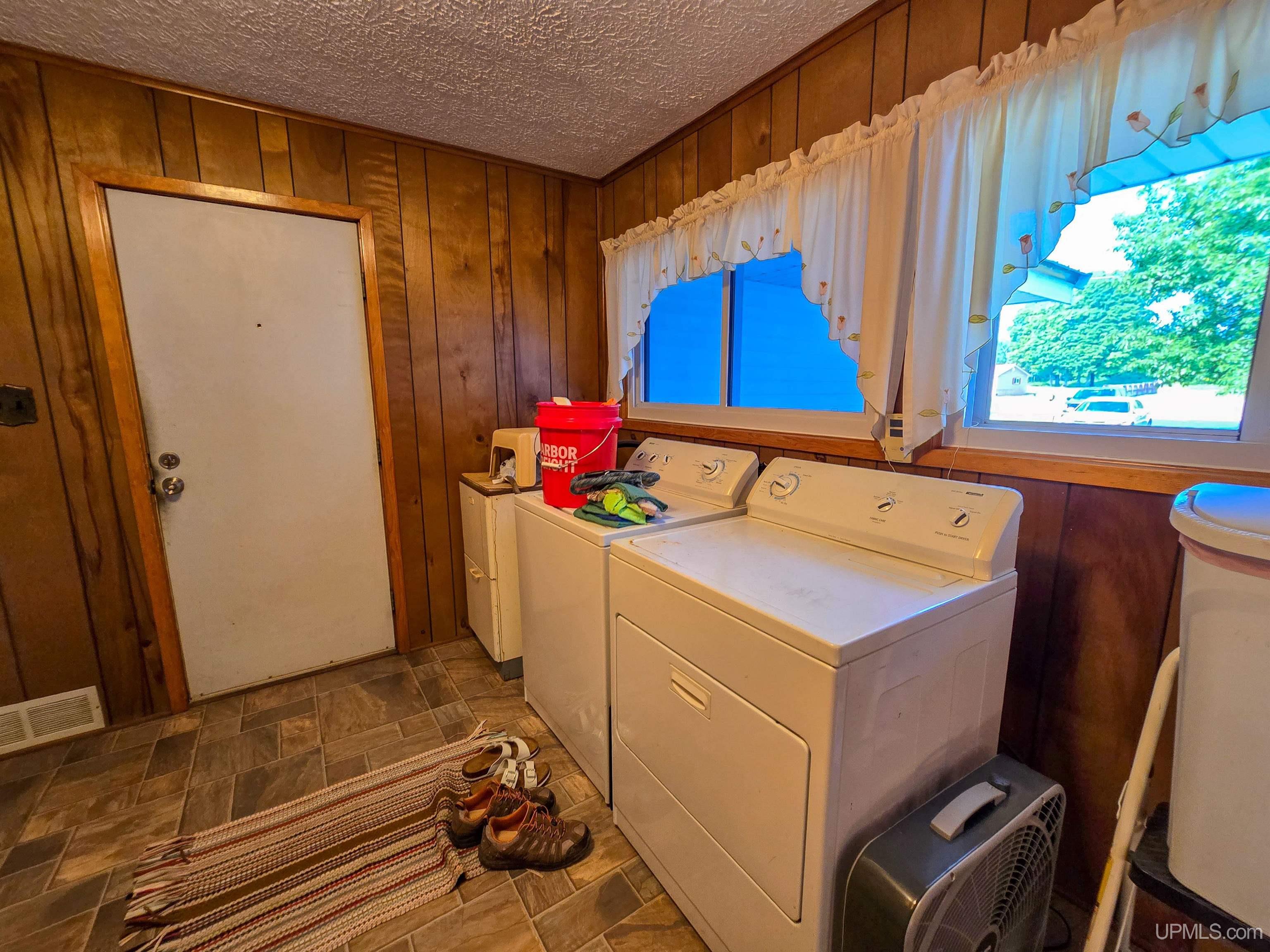 7967 Church Street, Naubinway, MI, 49762