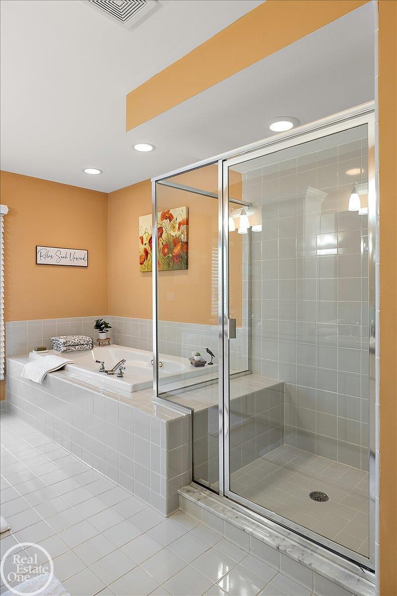 63815 Inverness Drive UNIT&nbsp;UNIT&nbsp;#53, Washington Twp, MI, 48095-2850