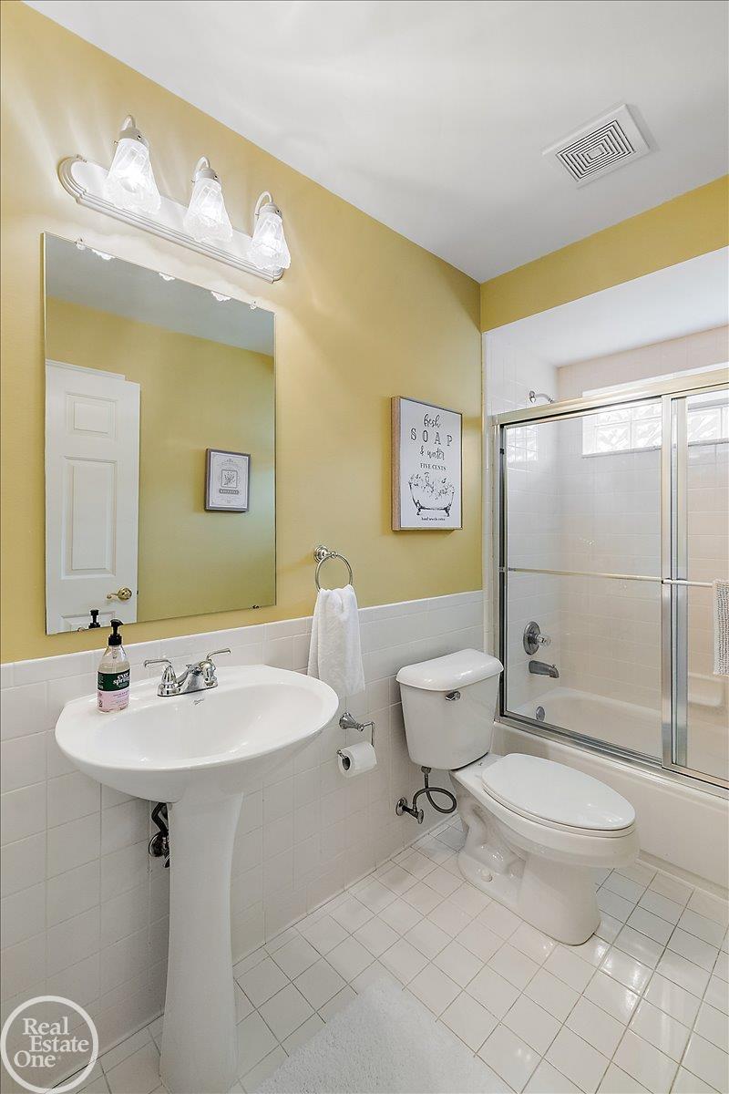 63815 Inverness Drive UNIT&nbsp;UNIT&nbsp;#53, Washington Twp, MI, 48095-2850