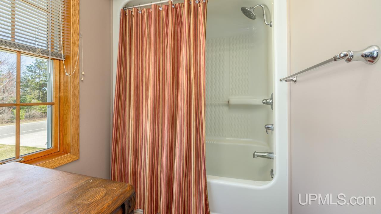 350 Evergreen Drive, Kingsford, MI, 49802