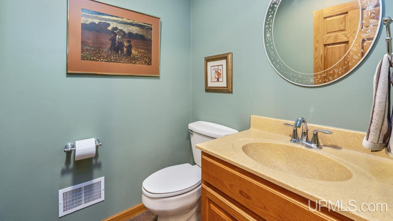 350 Evergreen Drive, Kingsford, MI, 49802