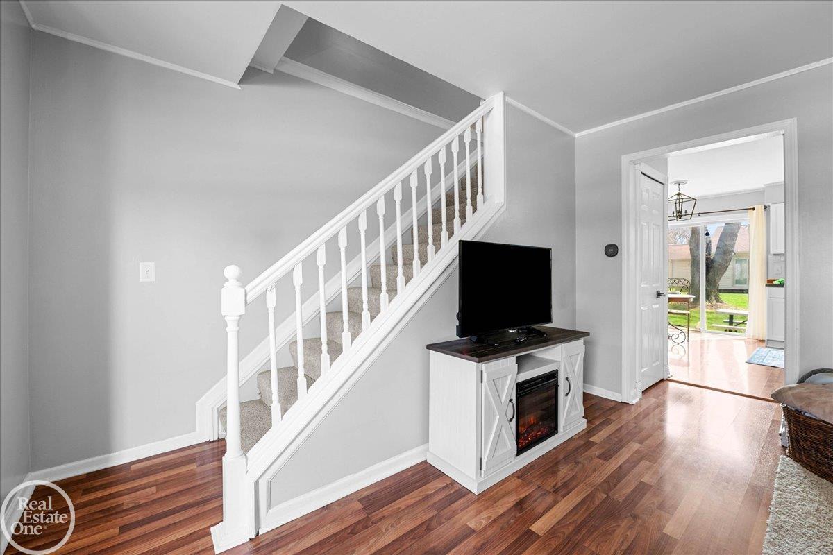 28070 Coleridge Street, Harrison Twp, MI, 48045