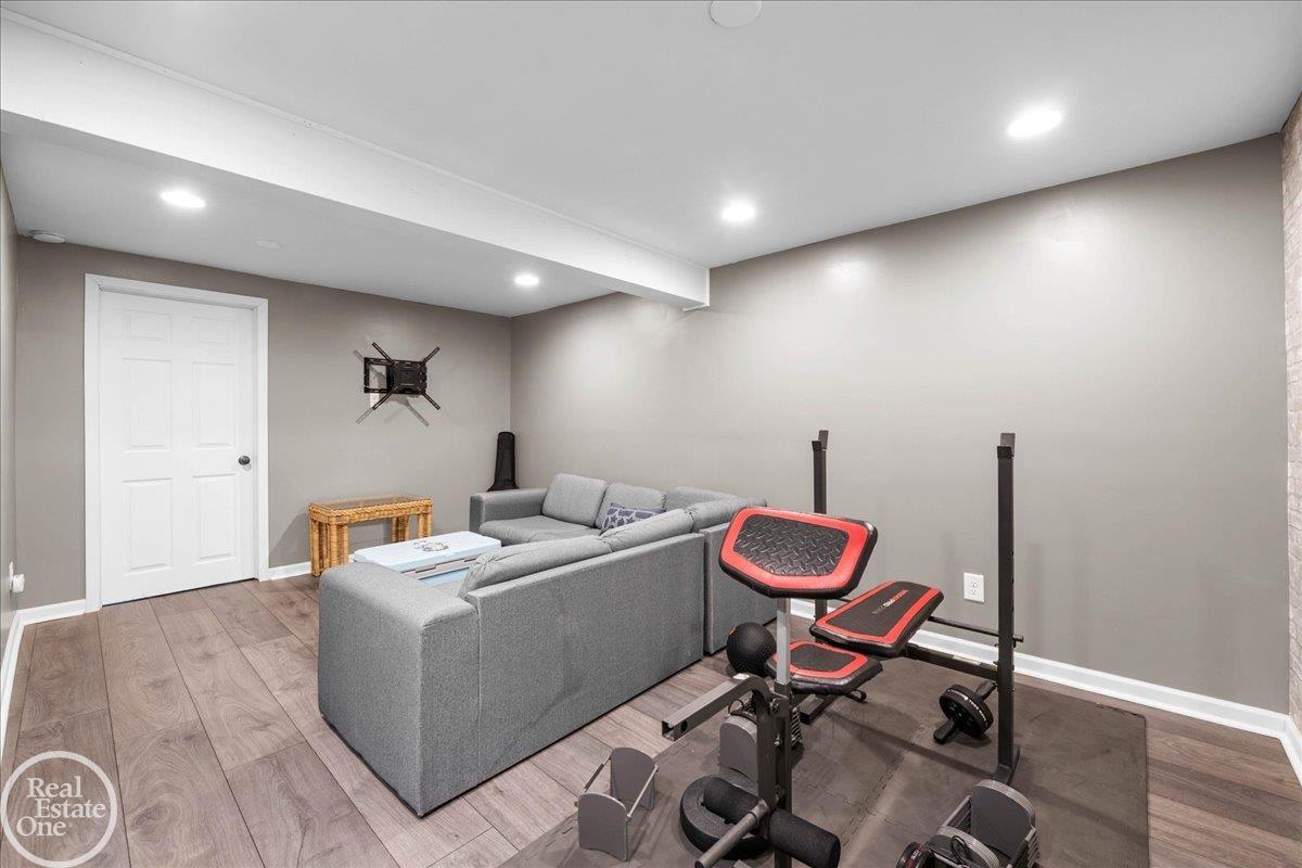 28070 Coleridge Street, Harrison Twp, MI, 48045