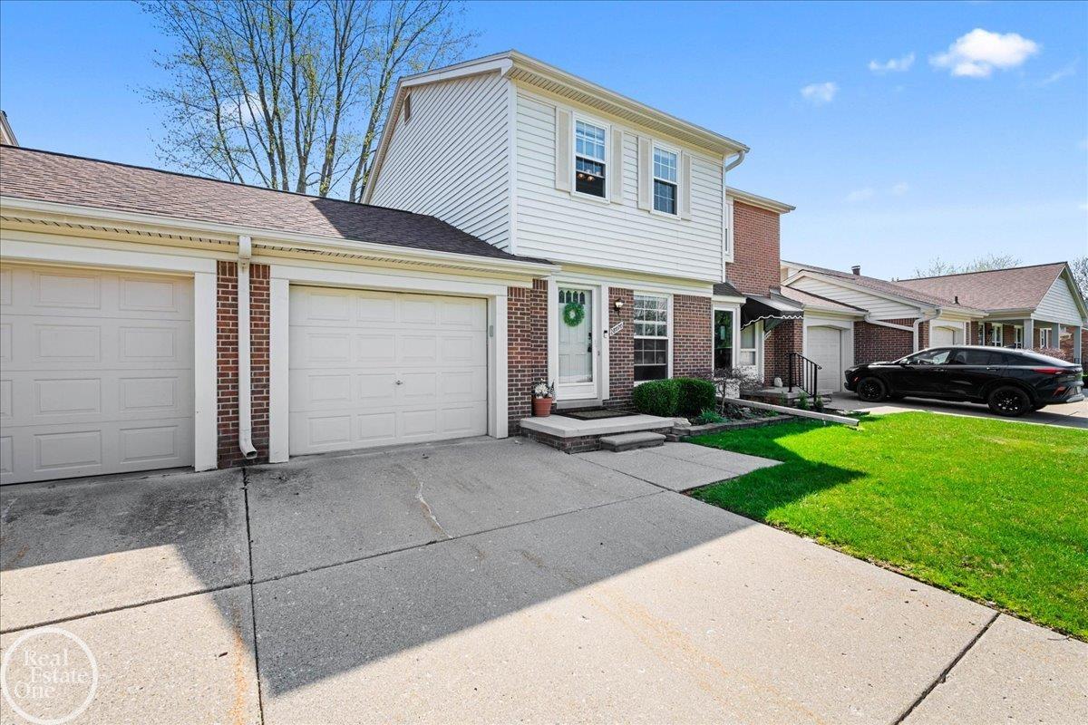 28070 Coleridge Street, Harrison Twp, MI, 48045